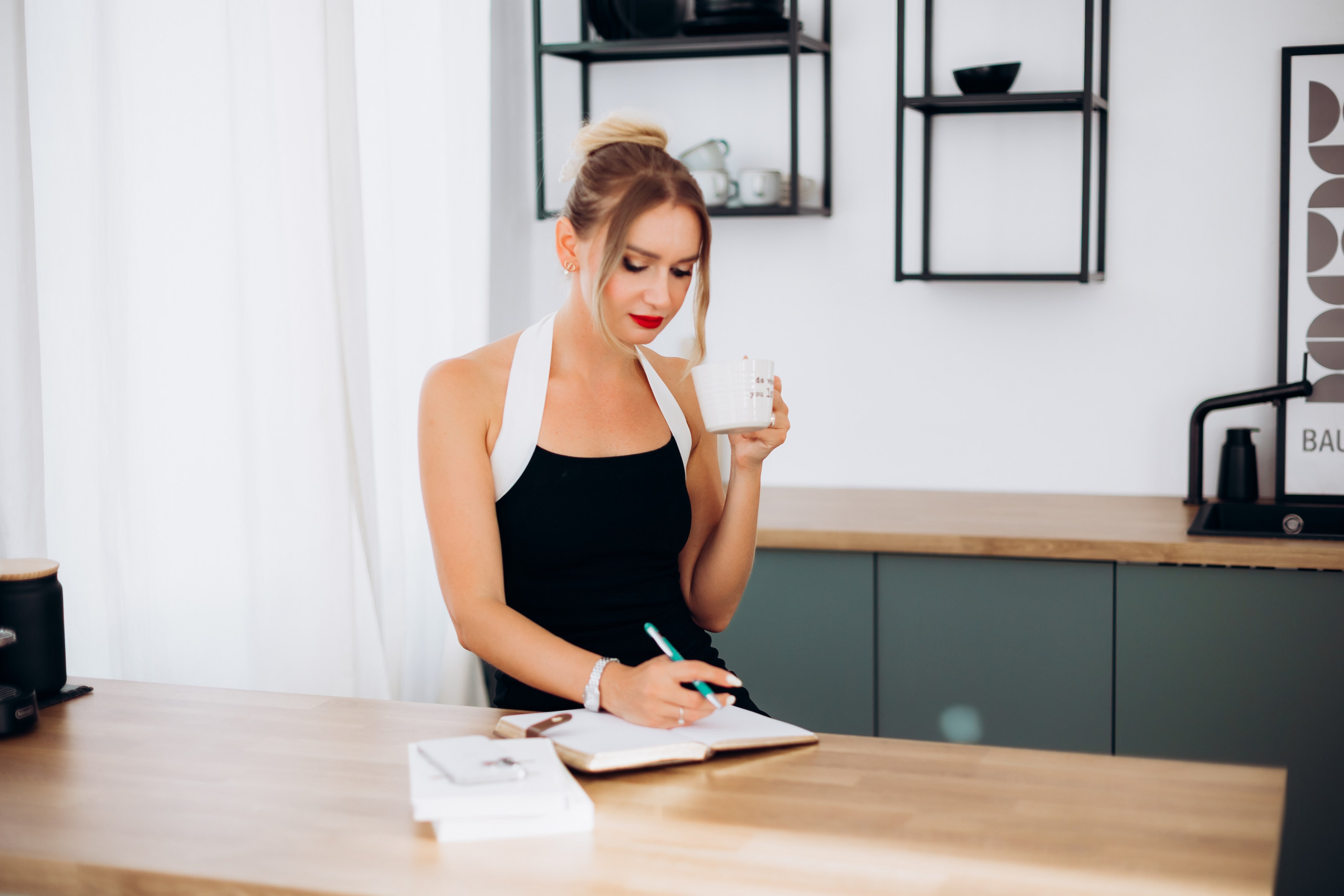 Anastasia (business portrait). Wedding and Family Photograph