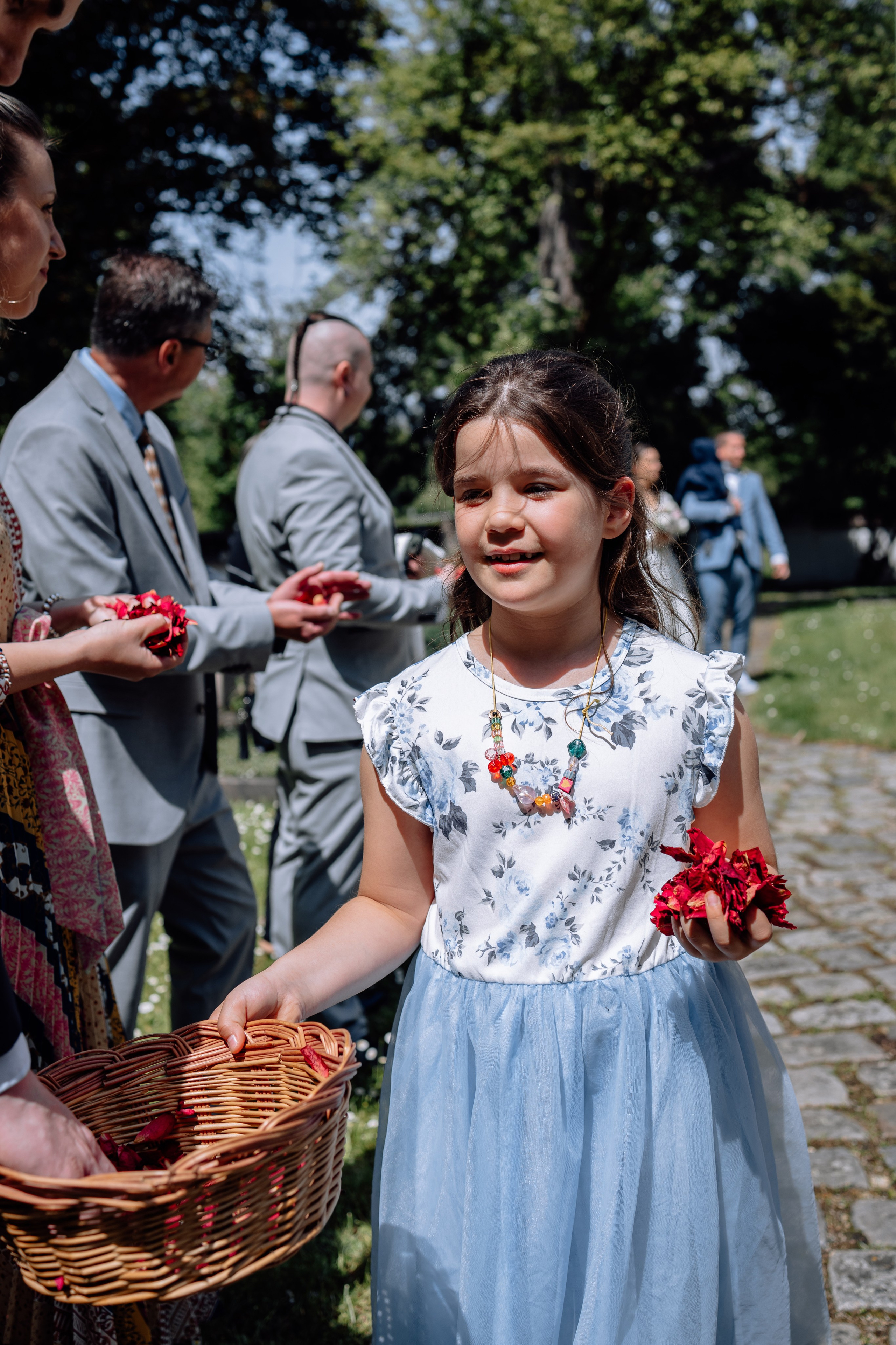 Trauung und Taufe: Heilig-Kreuz-Kirche. Hochzeitsfotograf München Taufe Familienfotograf Tanja Mauke