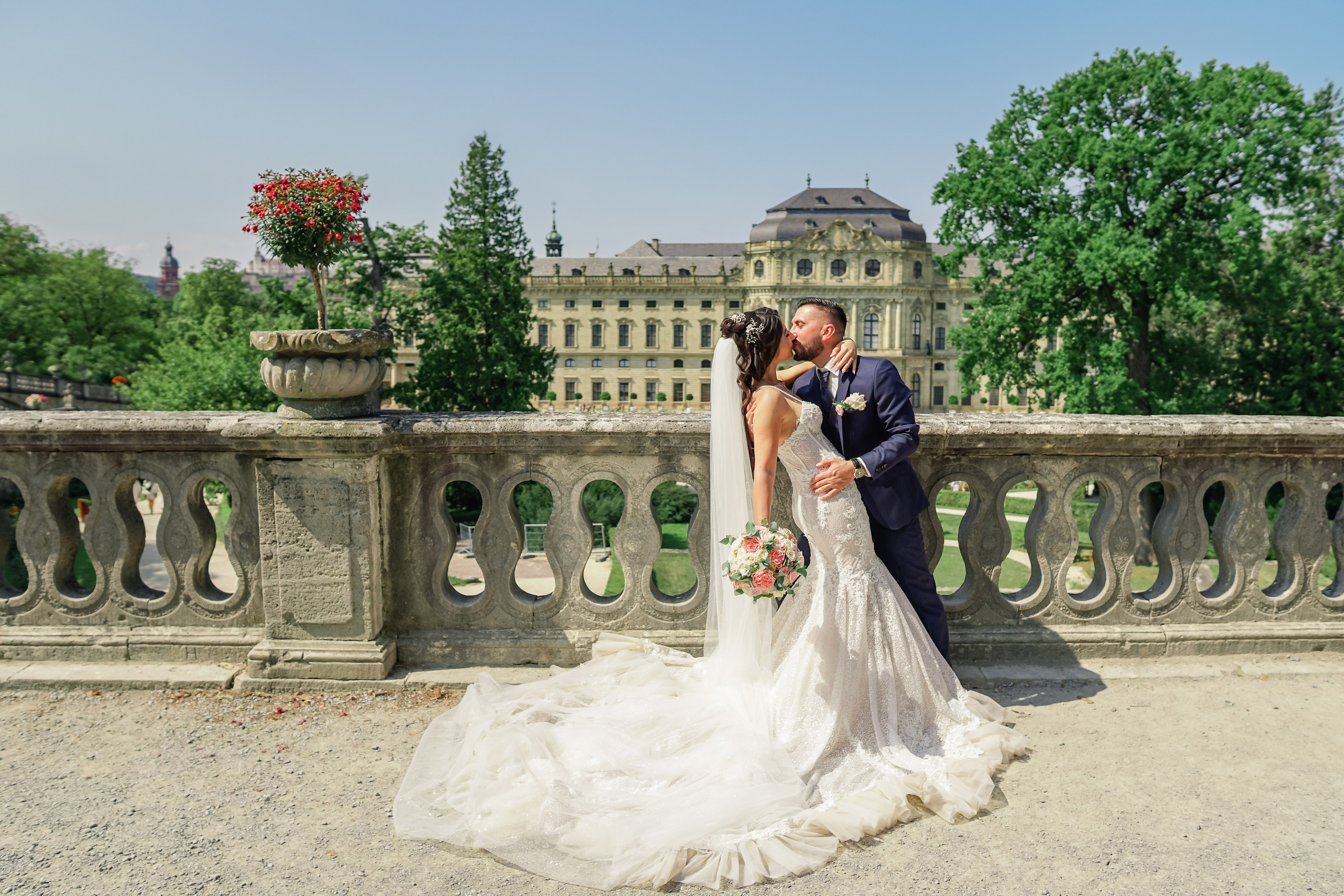 Photograph Michael. Khanoff Production Studio