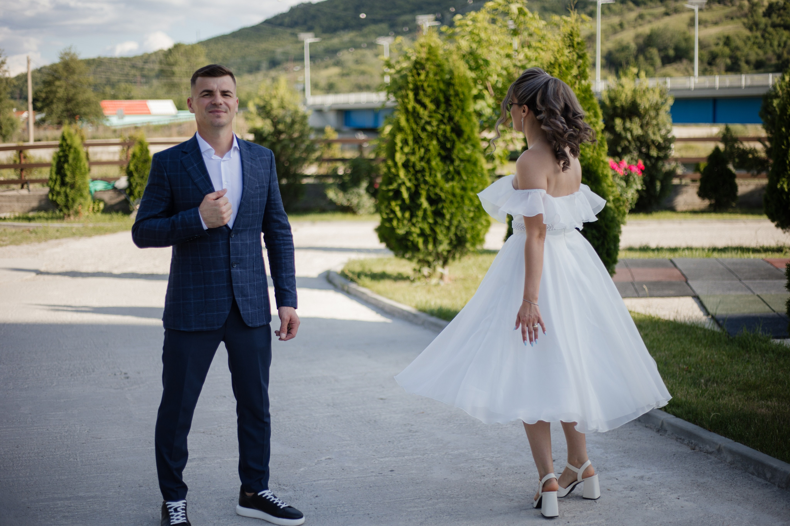 Oana & Vasile. Fotograf si videograf — evenimente si studio