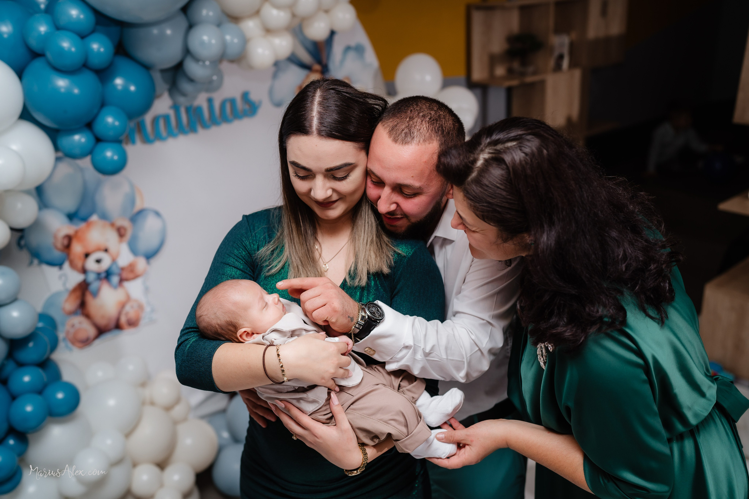 Micutul Mathias - Cel mai distractiv botez. Marius Alex fotograf de eveniment si portret din Suceava