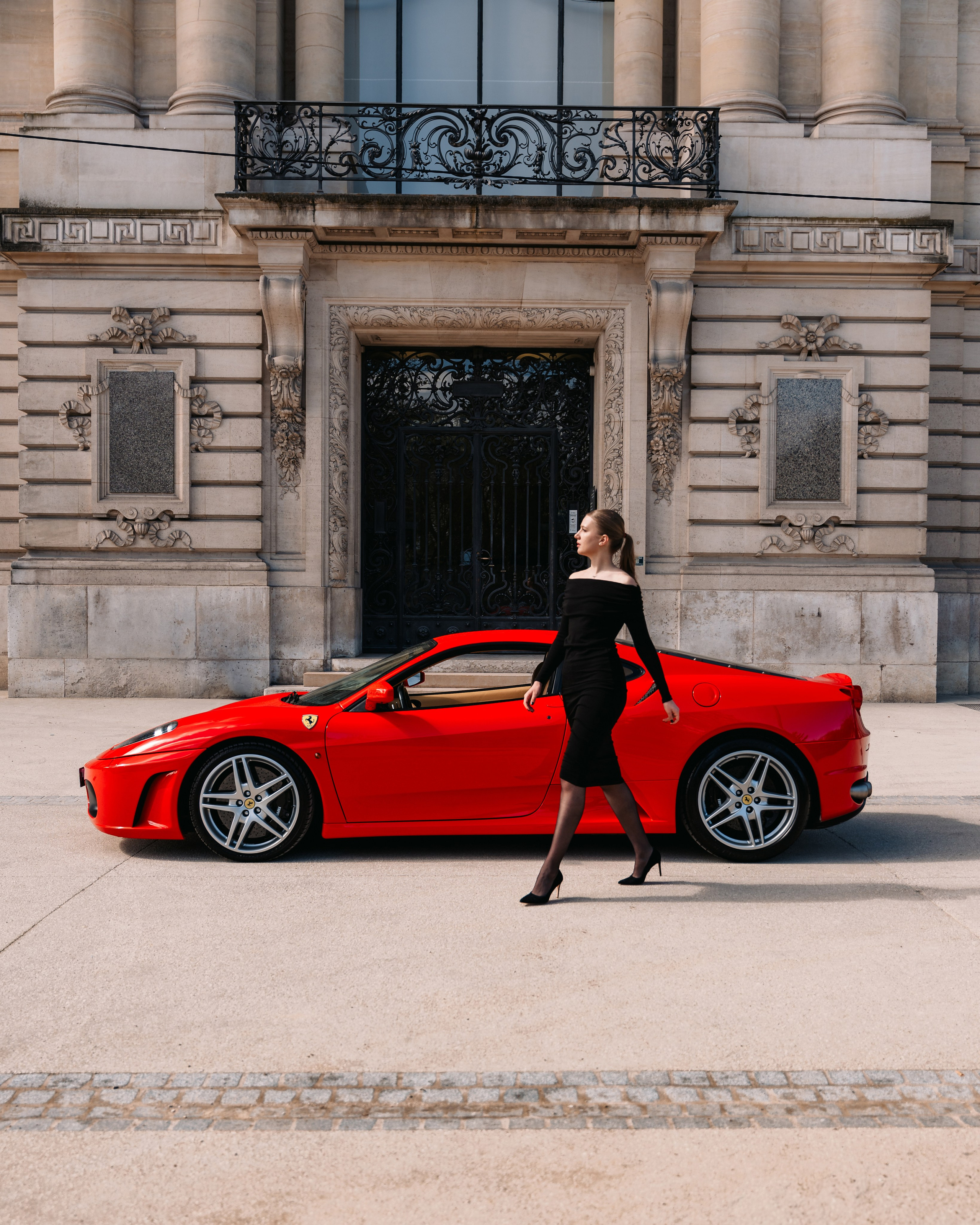 Anna x Ferrari F430. Photographer in Paris — Vitalii Motruk