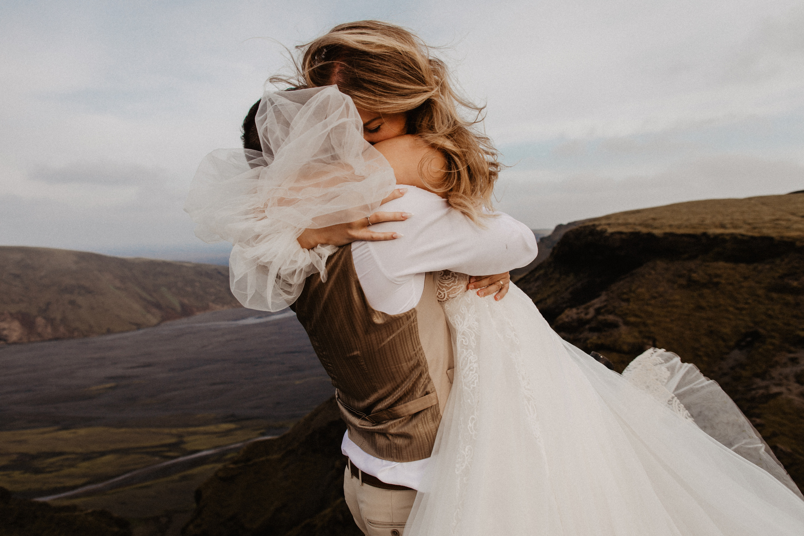 Vow exchanging ceremony in Iceland | Elopement in South Iceland. Iceland elopement photographer & videographer