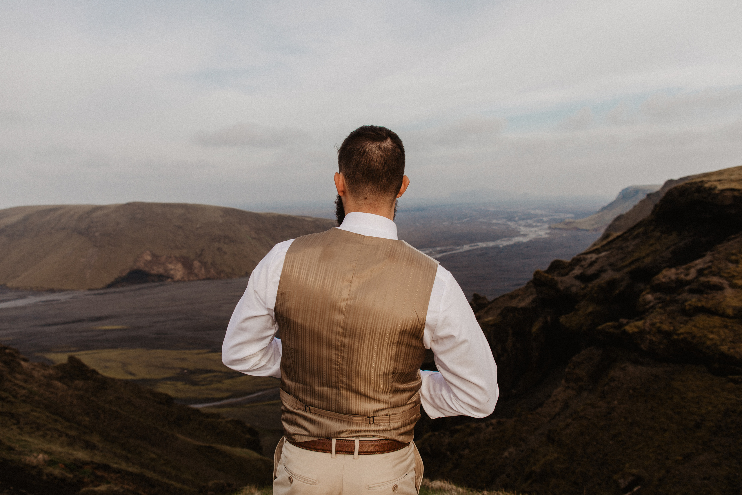 Vow exchanging ceremony in Iceland | Elopement in South Iceland. Iceland elopement photographer & videographer