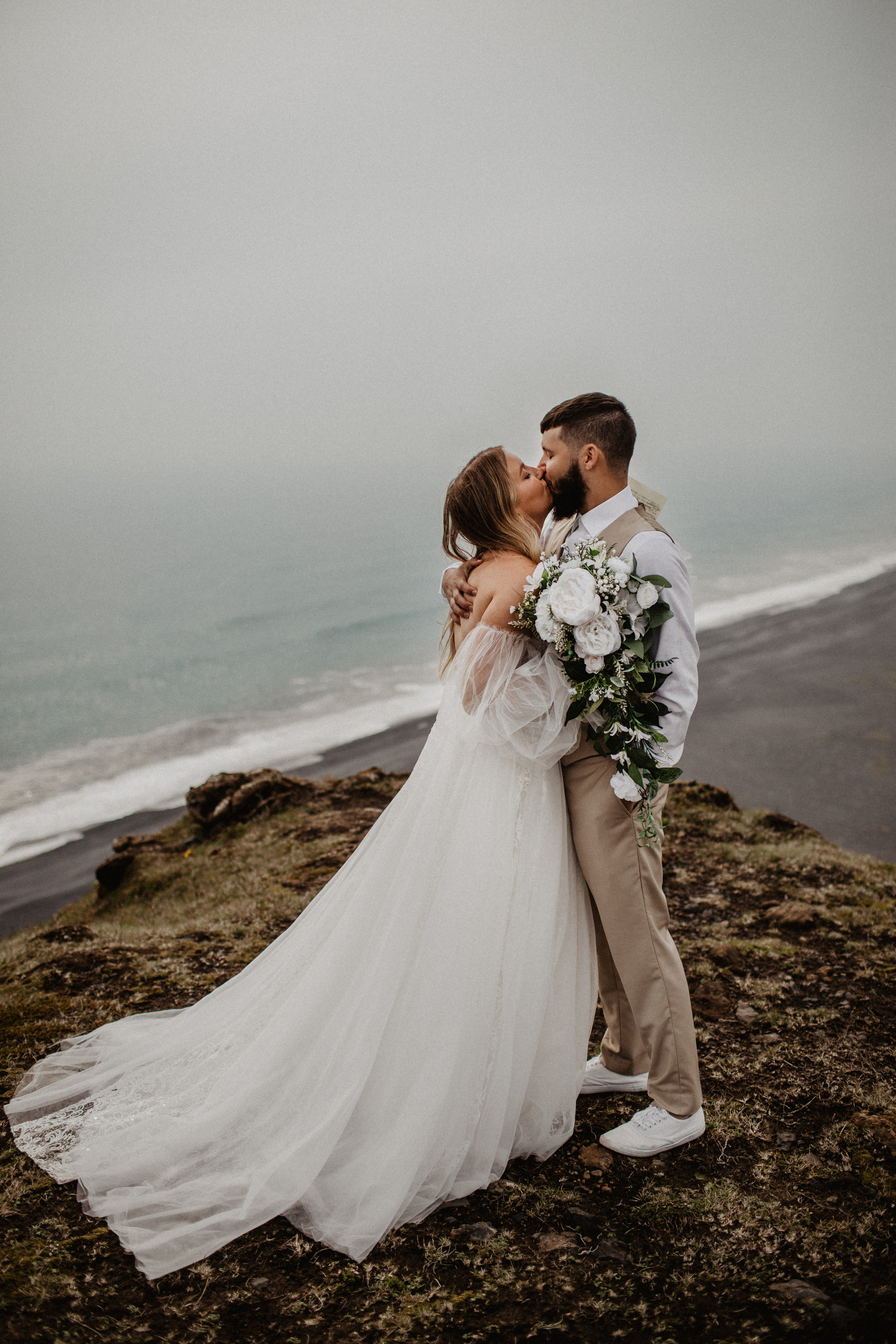 Vow exchanging ceremony in Iceland | Elopement in South Iceland. Iceland elopement photographer & videographer