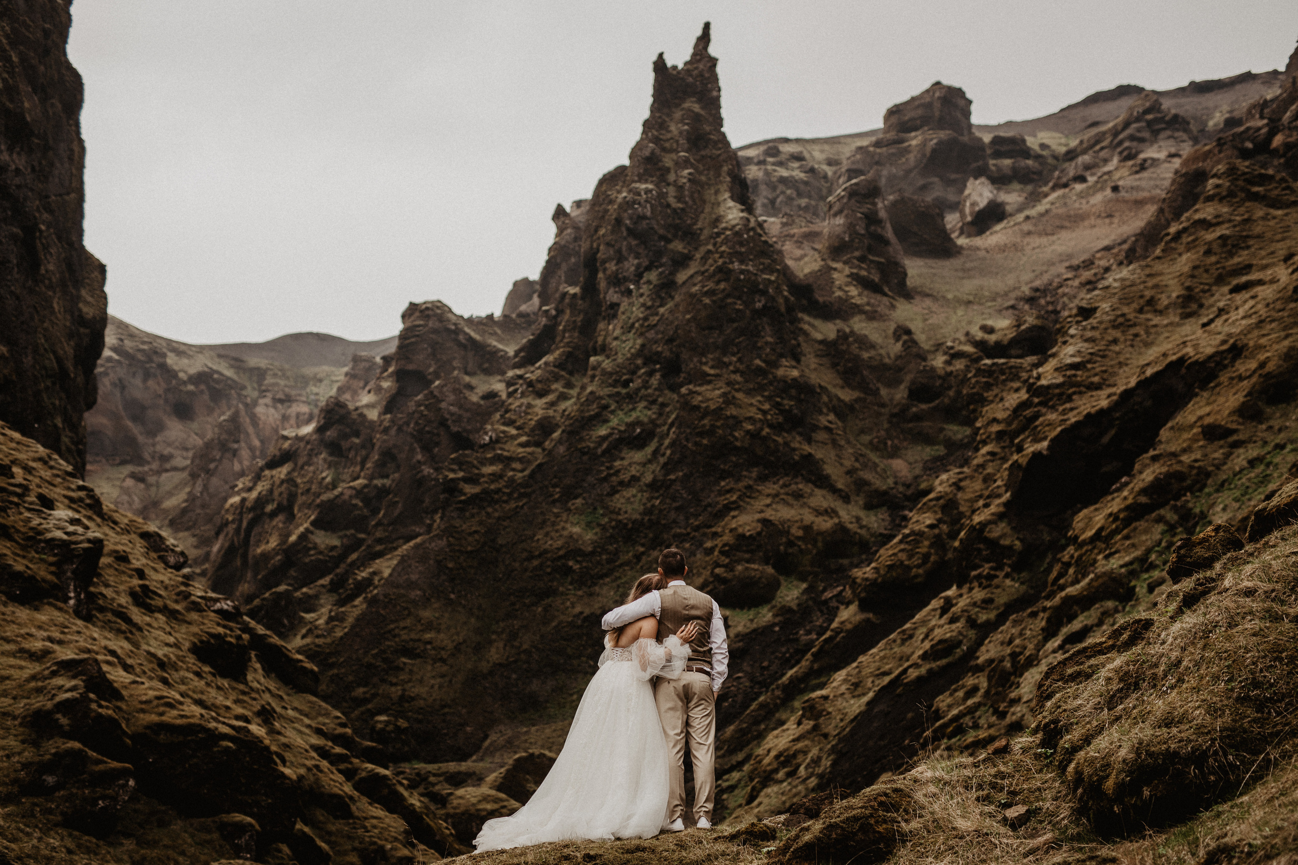 Vow exchanging ceremony in Iceland | Elopement in South Iceland. Iceland elopement photographer & videographer