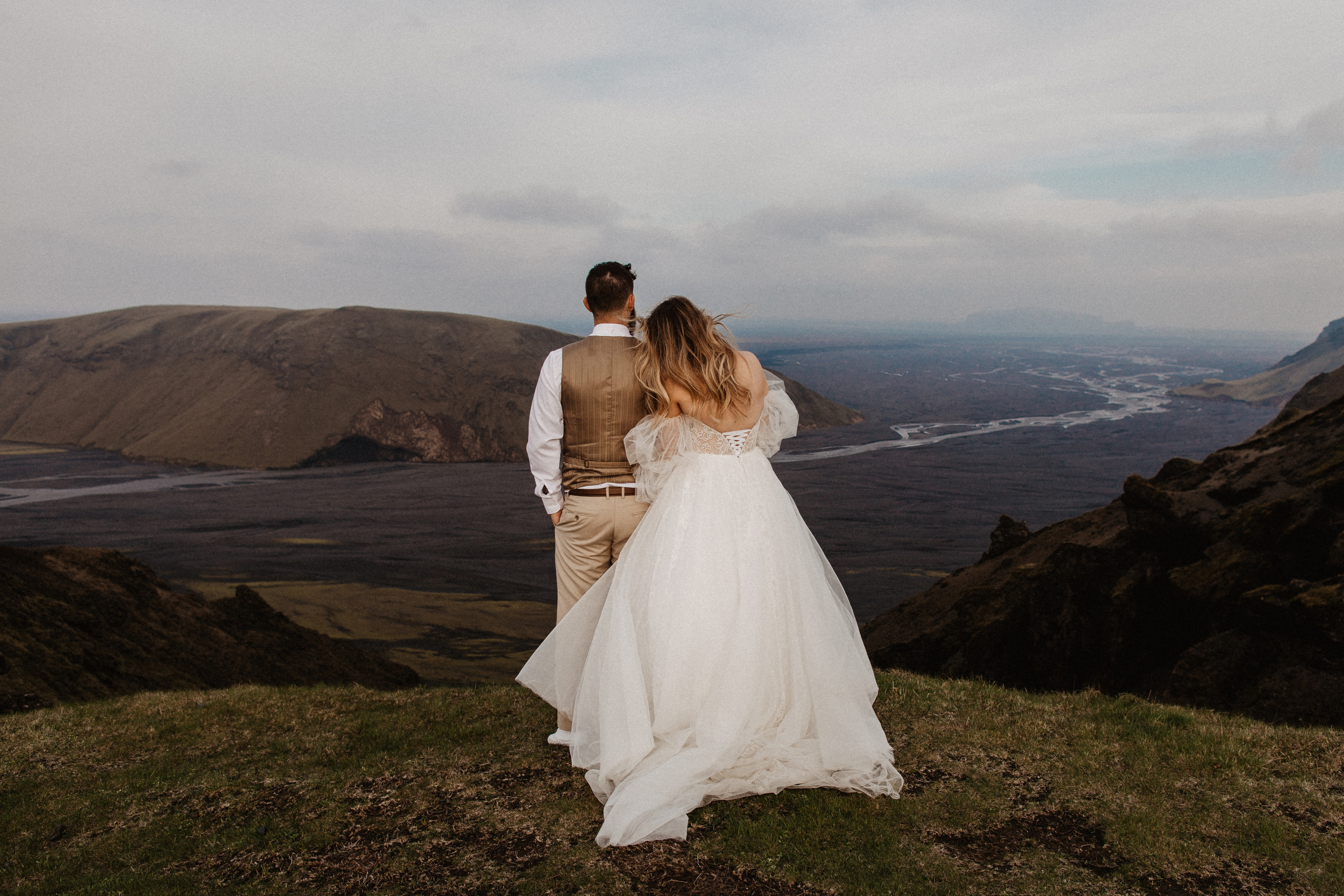 Vow exchanging ceremony in Iceland | Elopement in South Iceland. Iceland elopement photographer & videographer