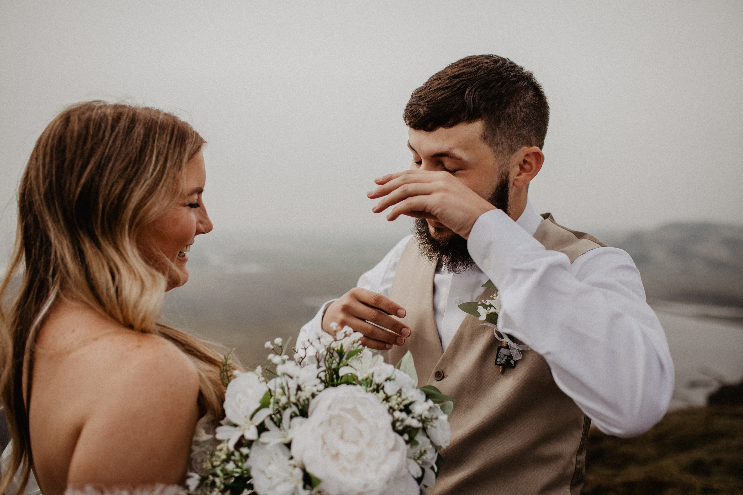 Vow exchanging ceremony in Iceland | Elopement in South Iceland. Iceland elopement photographer & videographer