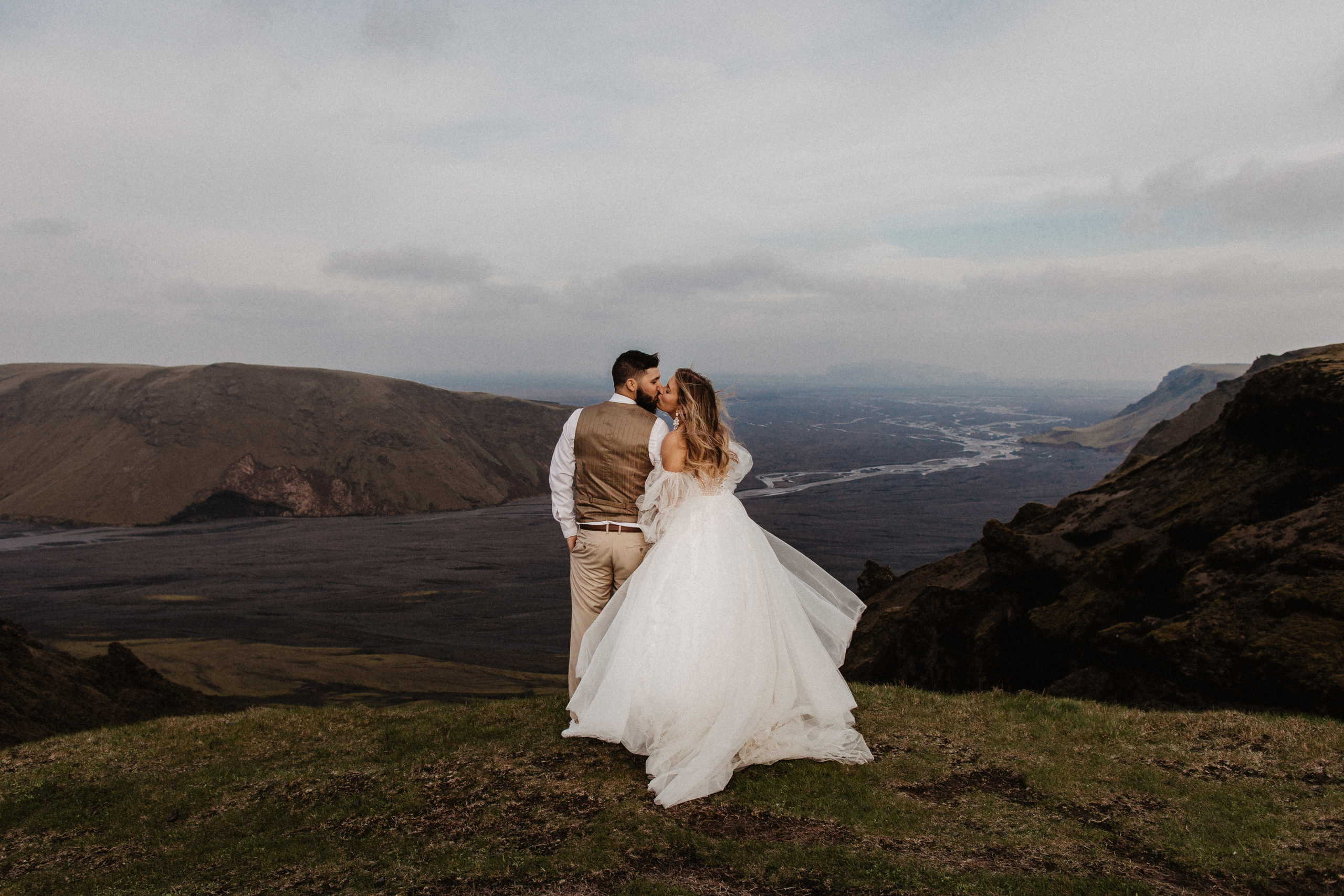 Vow exchanging ceremony in Iceland | Elopement in South Iceland. Iceland elopement photographer & videographer