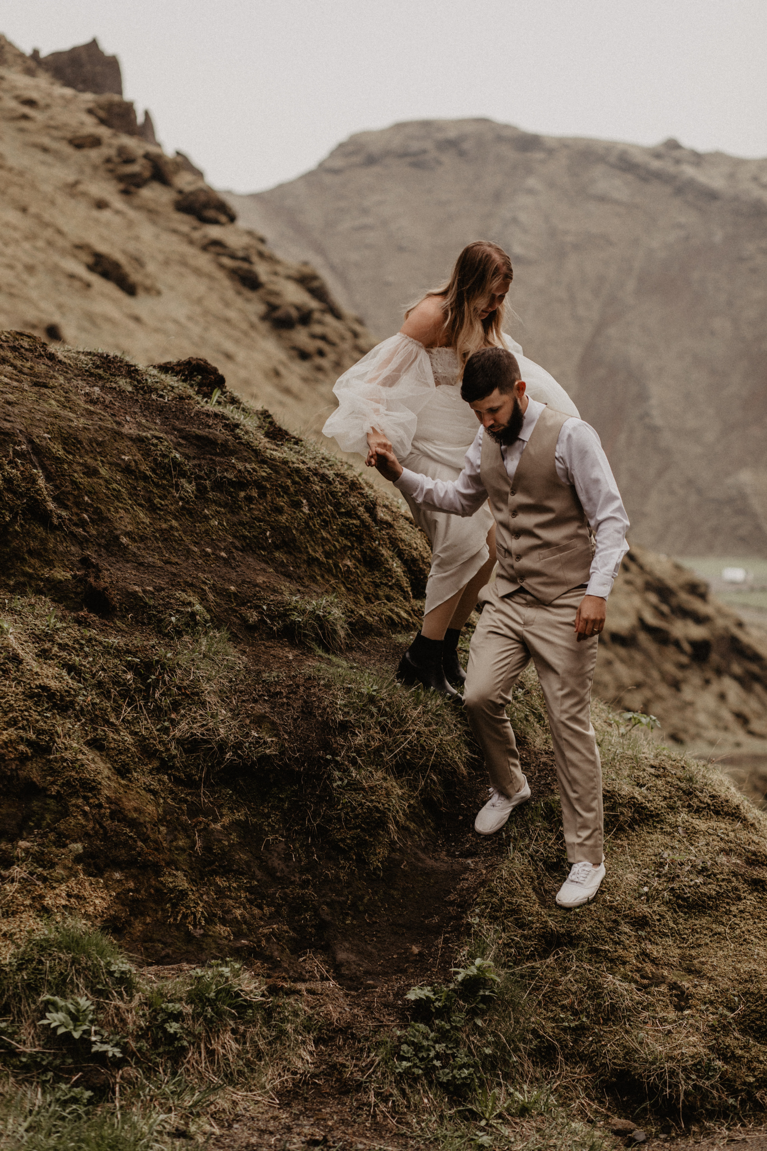 Vow exchanging ceremony in Iceland | Elopement in South Iceland. Iceland elopement photographer & videographer