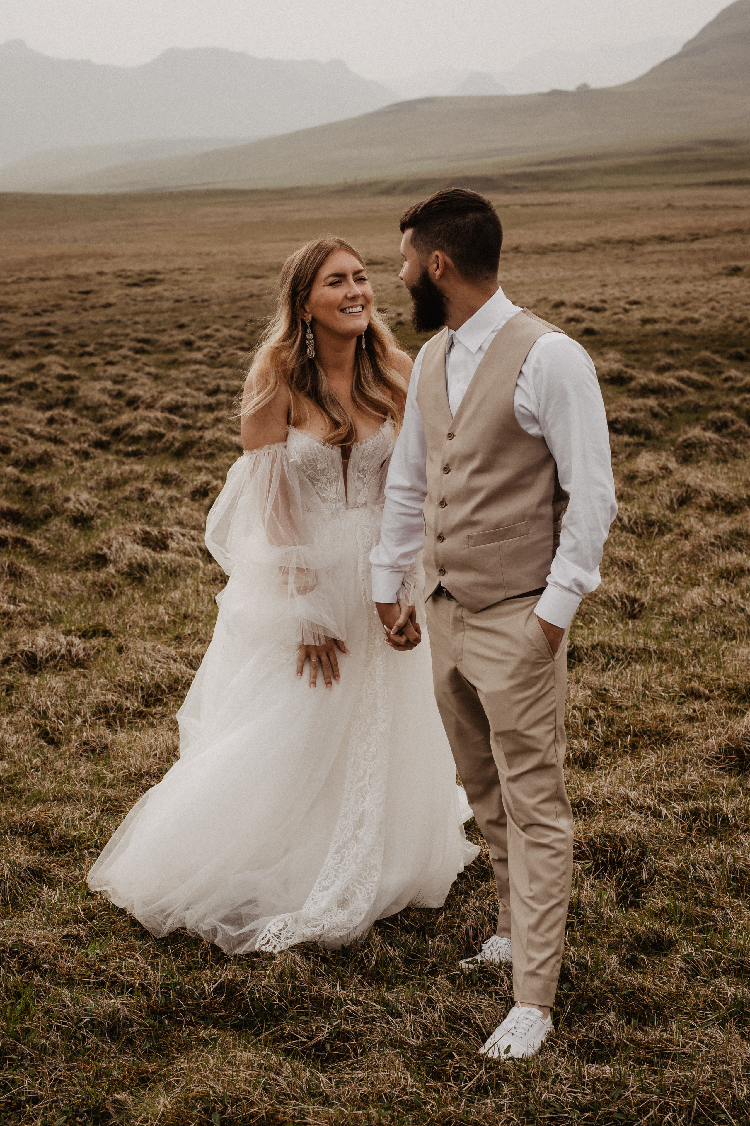 Vow exchanging ceremony in Iceland | Elopement in South Iceland. Iceland elopement photographer & videographer