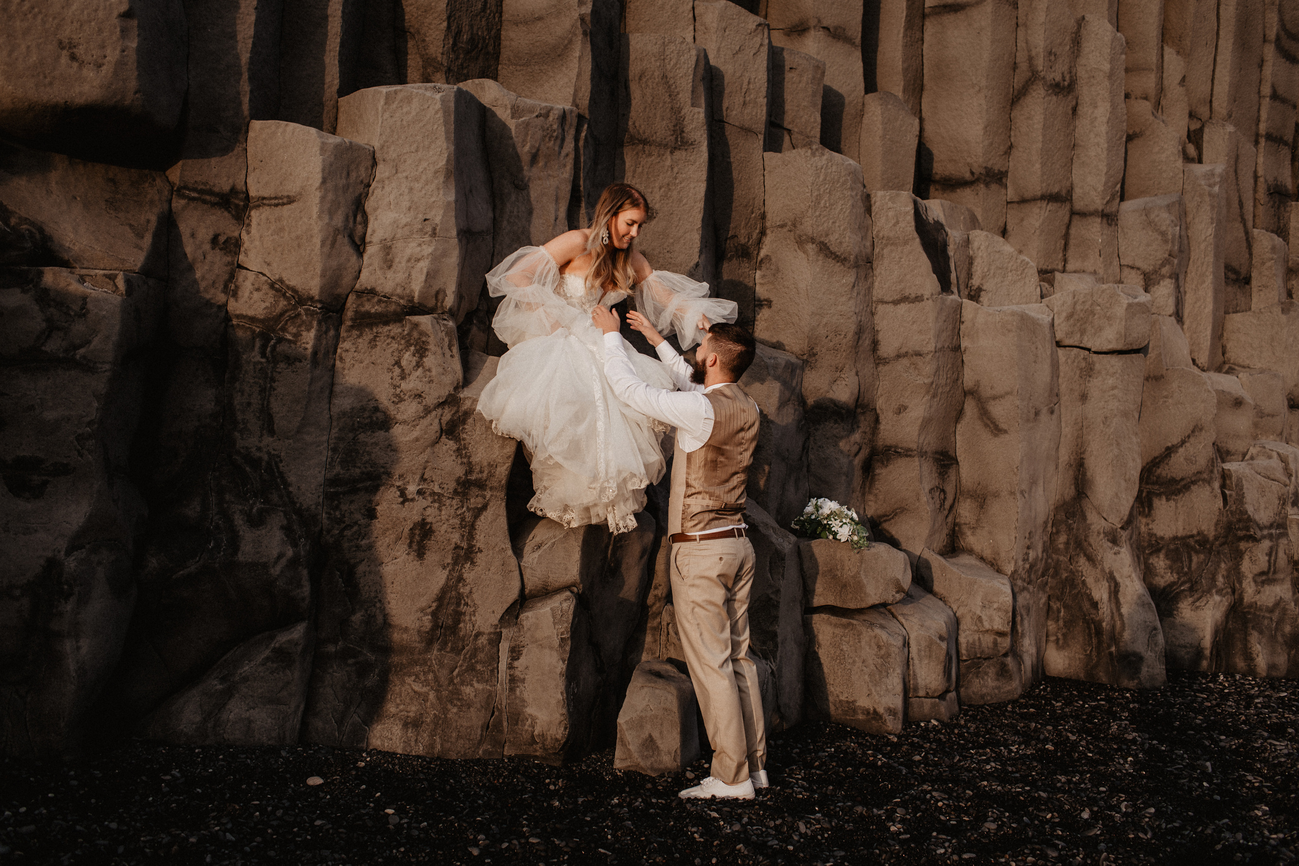 Vow exchanging ceremony in Iceland | Elopement in South Iceland. Iceland elopement photographer & videographer
