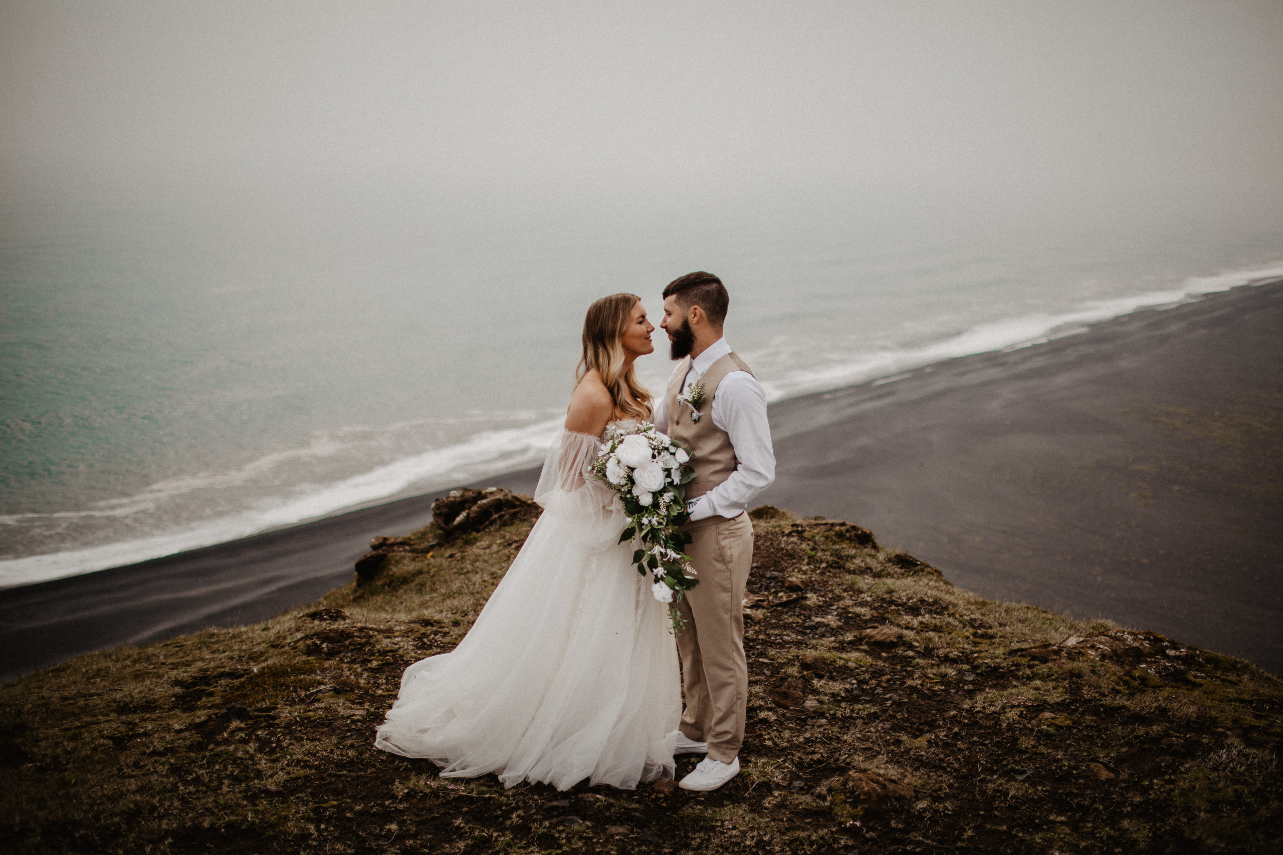 Vow exchanging ceremony in Iceland | Elopement in South Iceland. Iceland elopement photographer & videographer