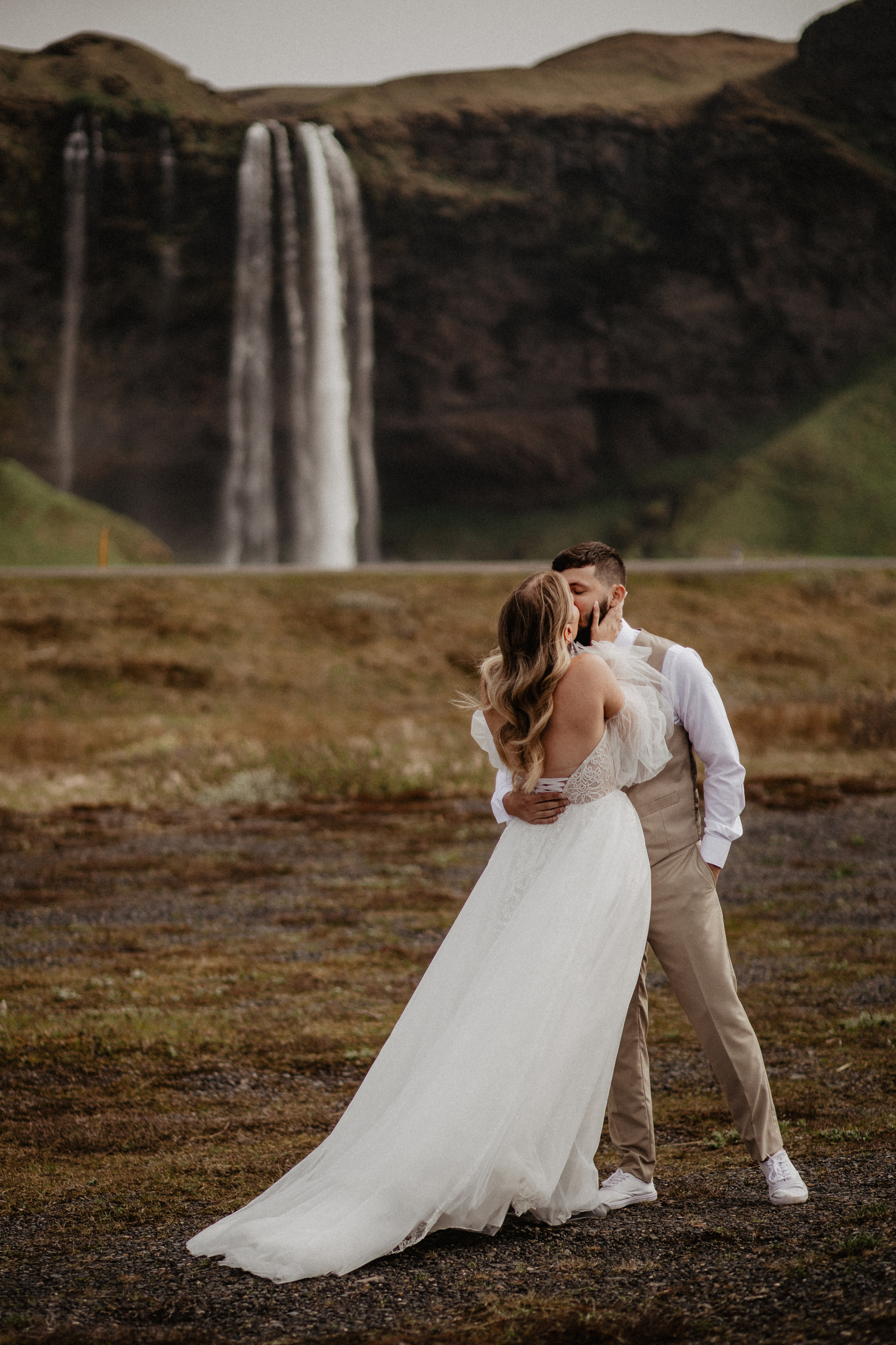 Vow exchanging ceremony in Iceland | Elopement in South Iceland. Iceland elopement photographer & videographer