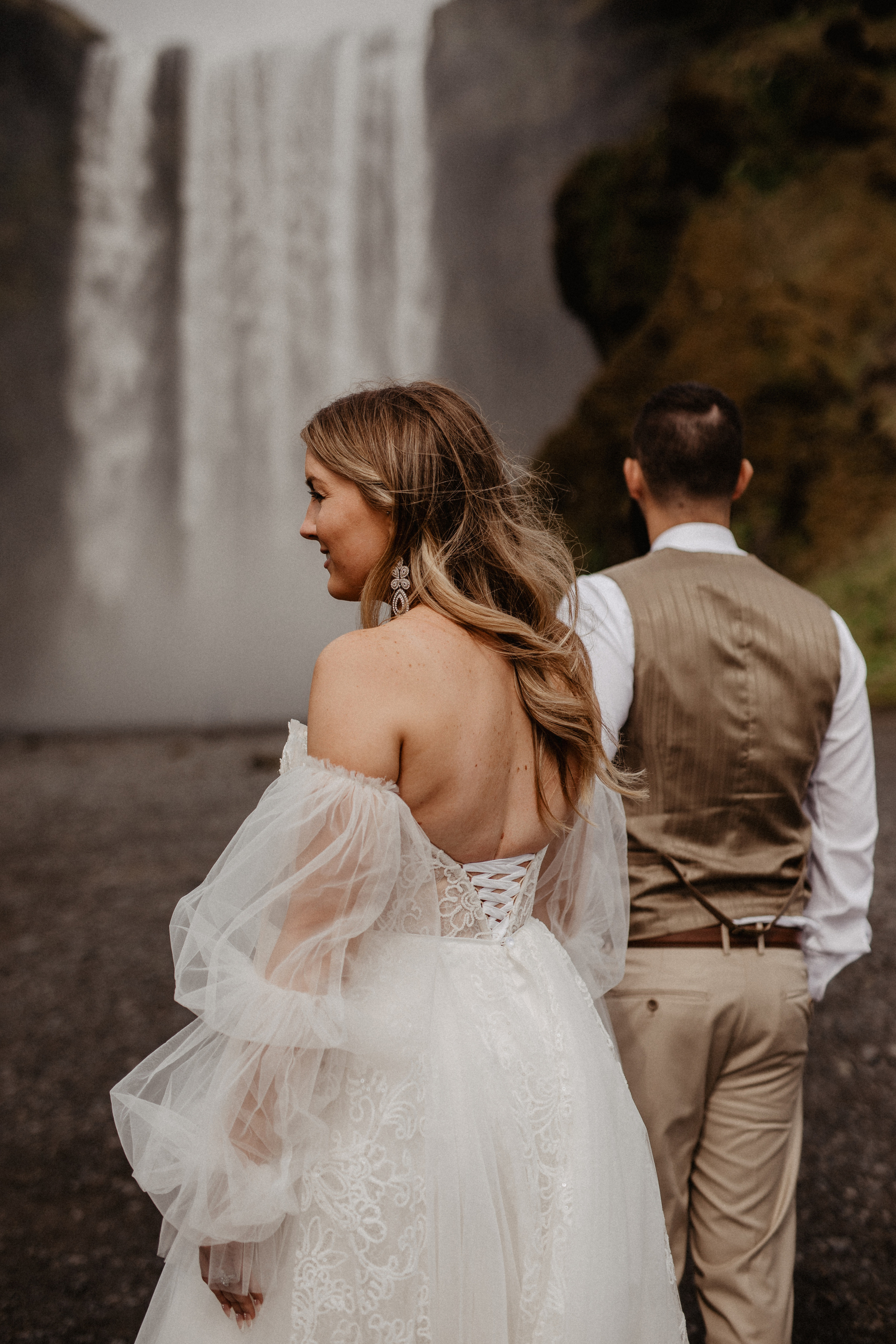 Vow exchanging ceremony in Iceland | Elopement in South Iceland. Iceland elopement photographer & videographer
