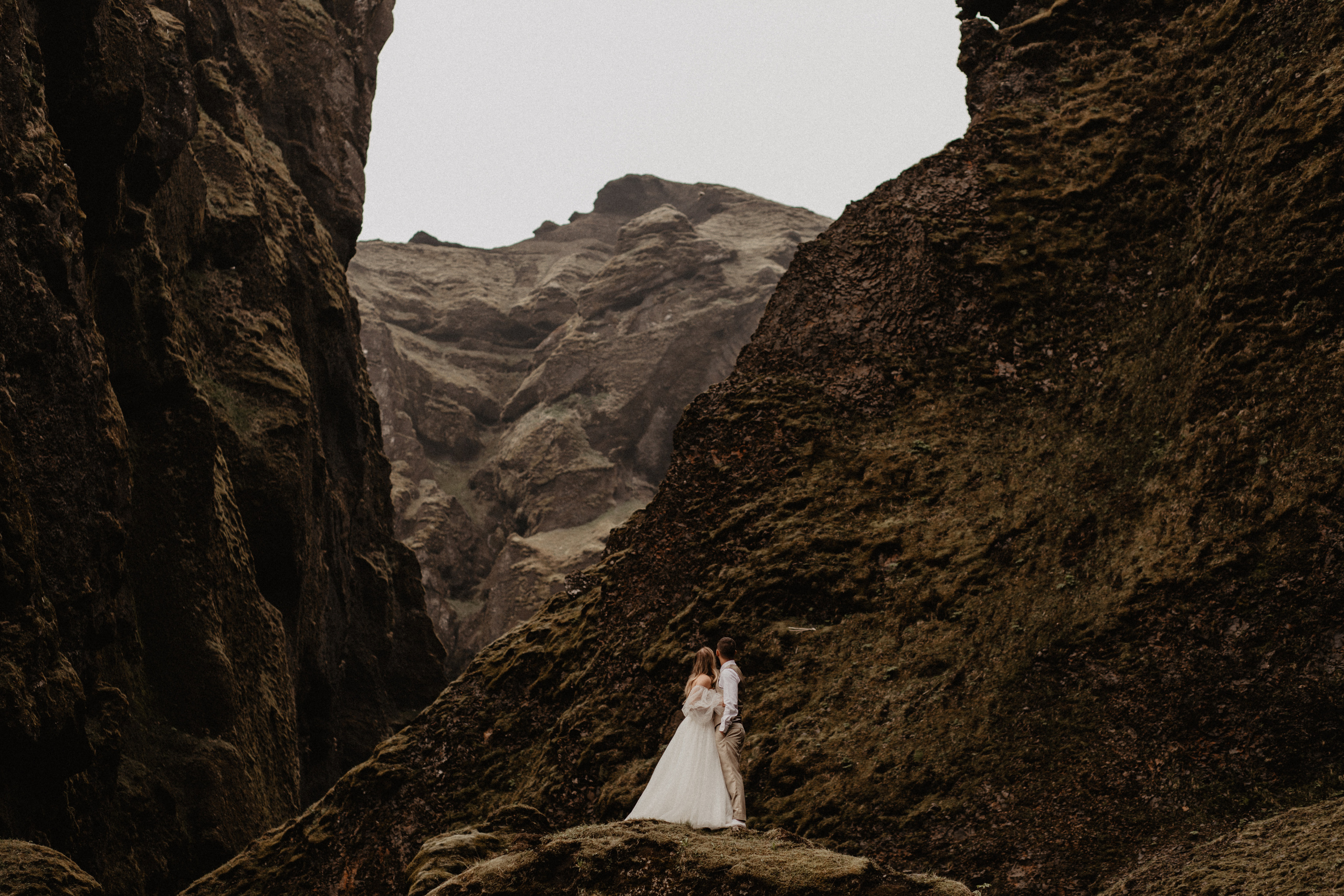 Vow exchanging ceremony in Iceland | Elopement in South Iceland. Iceland elopement photographer & videographer