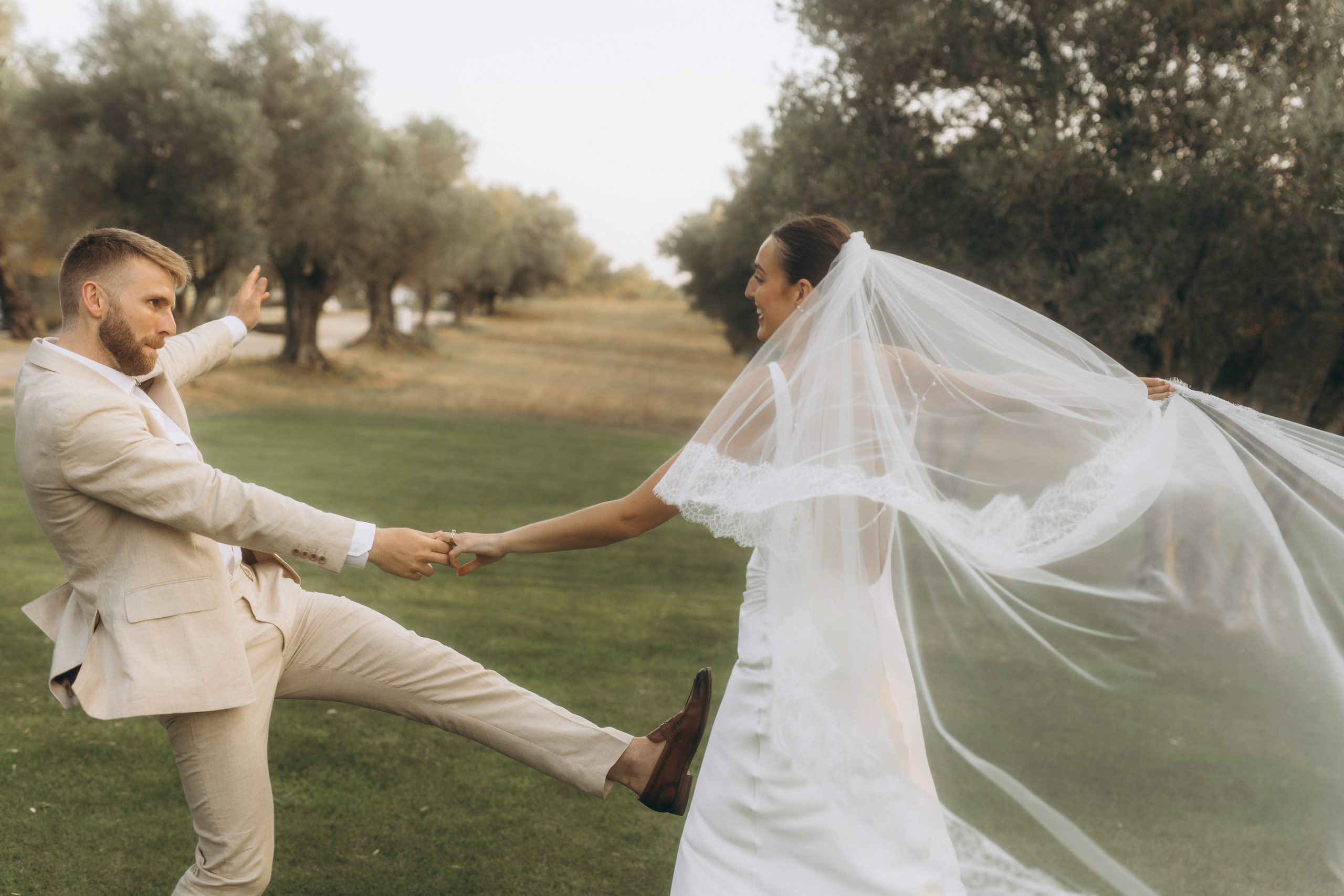 Lauren & Jamie. Hotel Castell d’Emporda. Paola wedding photographer / videographer in Barcelona