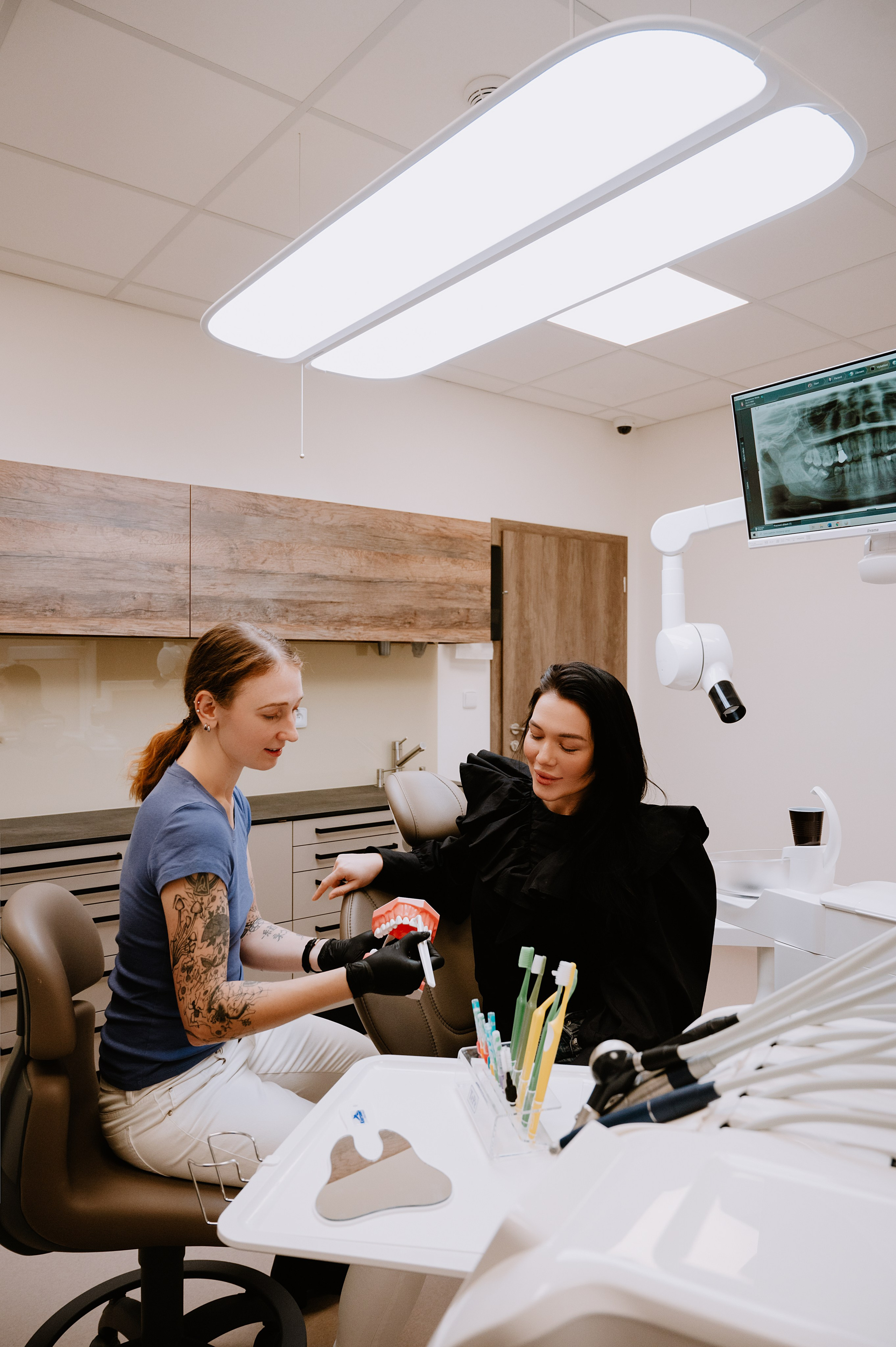 EDClinic dentistry in Prague. ANNA-MARIA PHOTO CONTENT CREATOR — фотограф, естет, художник і візуальний експерт Instagram у Празі