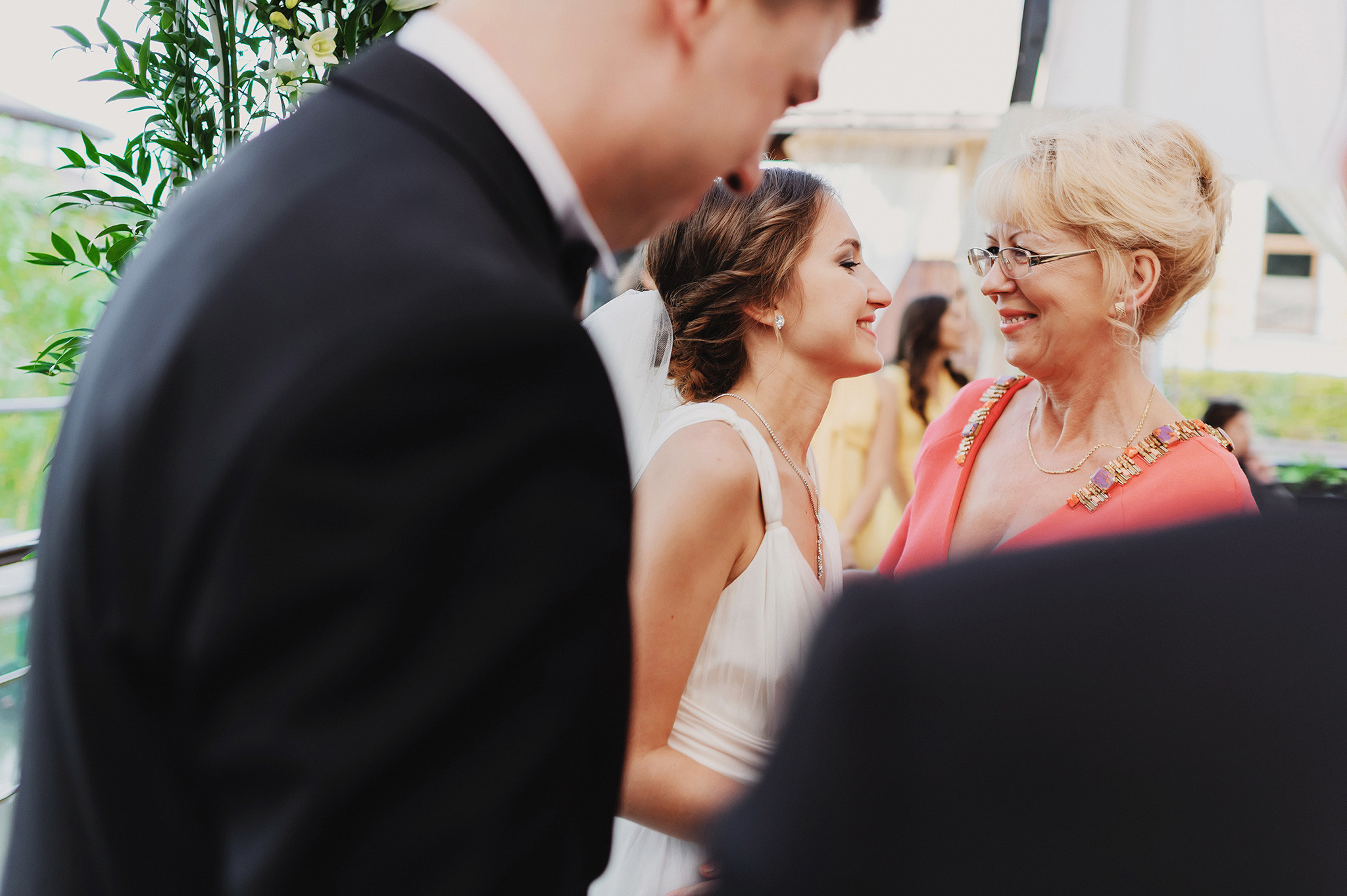 VICTORIA + VICTOR | CLASSY AND ELEGANT WEDDING. HOME