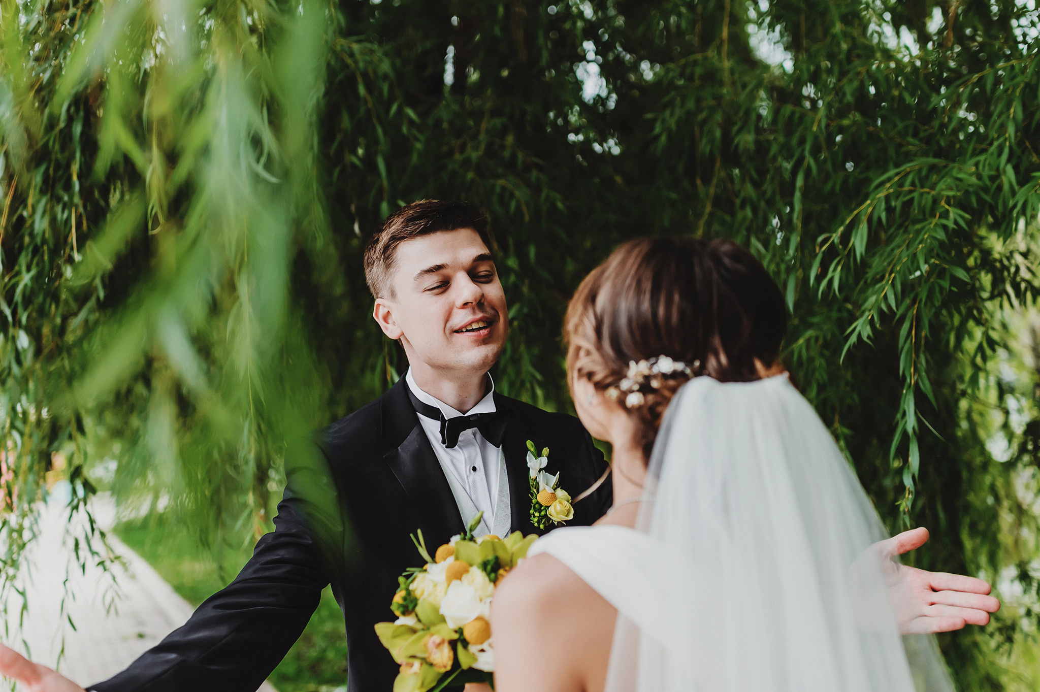 VICTORIA + VICTOR | CLASSY AND ELEGANT WEDDING. HOME