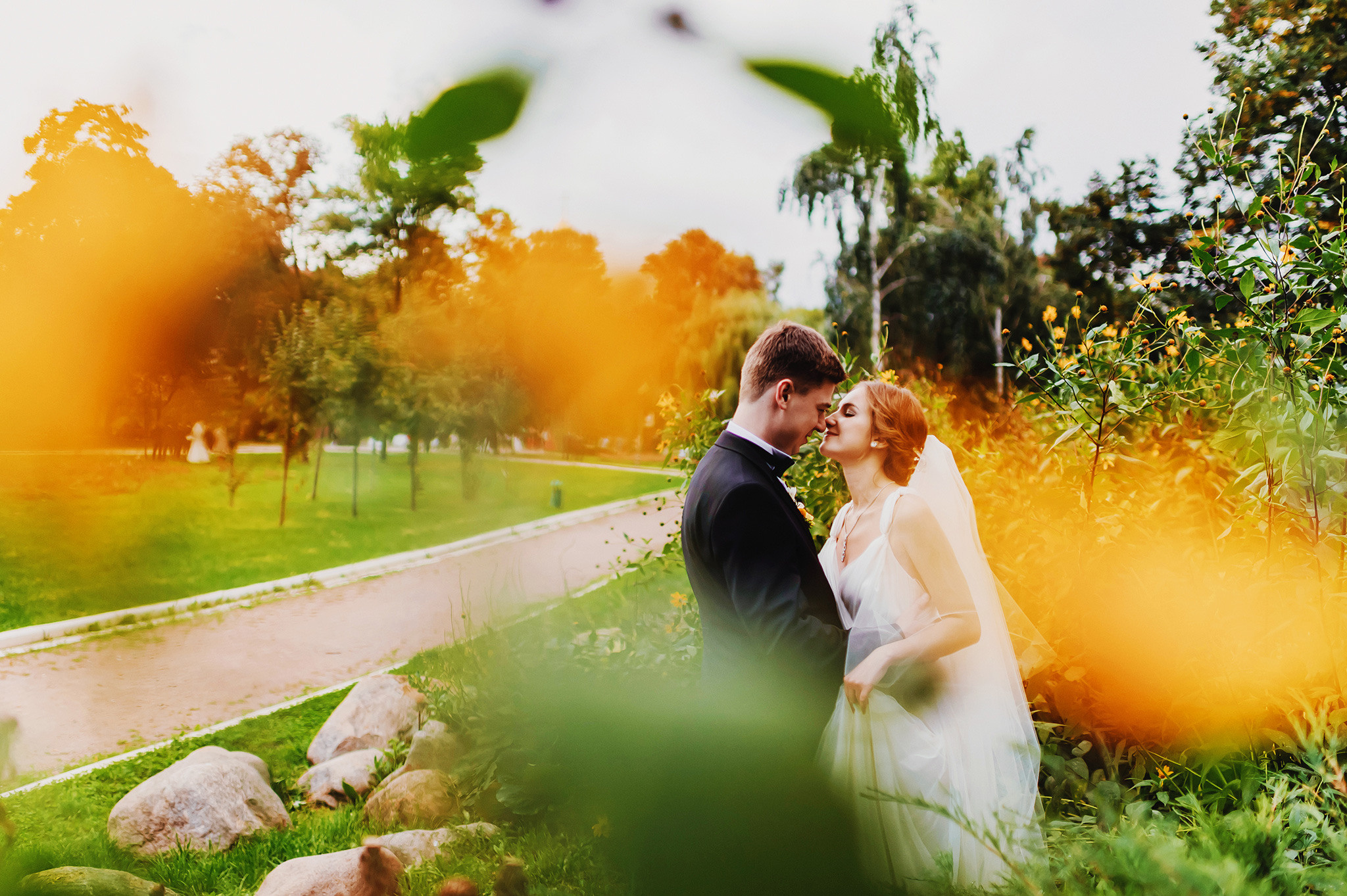 VICTORIA + VICTOR | CLASSY AND ELEGANT WEDDING. HOME