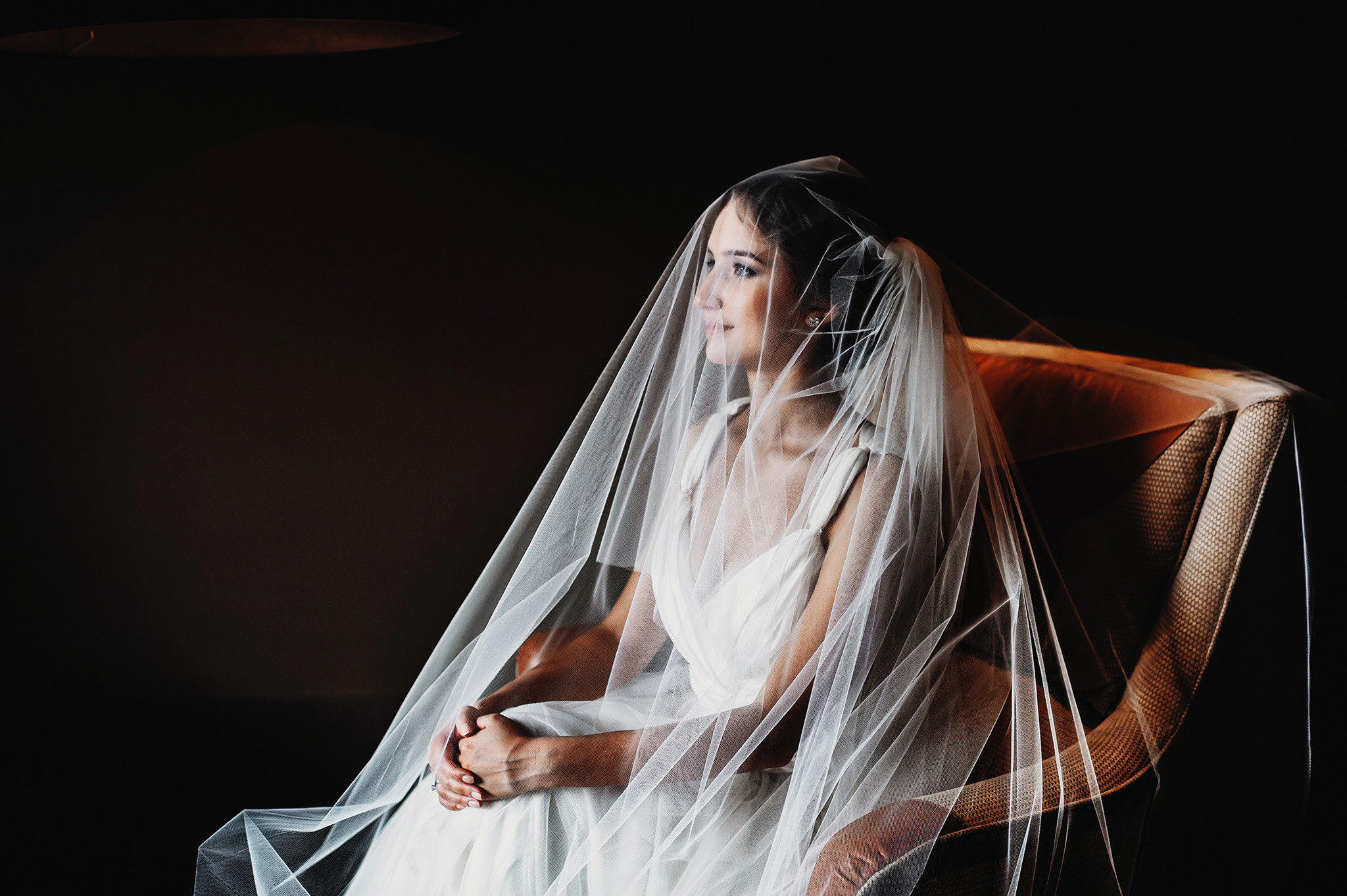 VICTORIA + VICTOR | CLASSY AND ELEGANT WEDDING. HOME