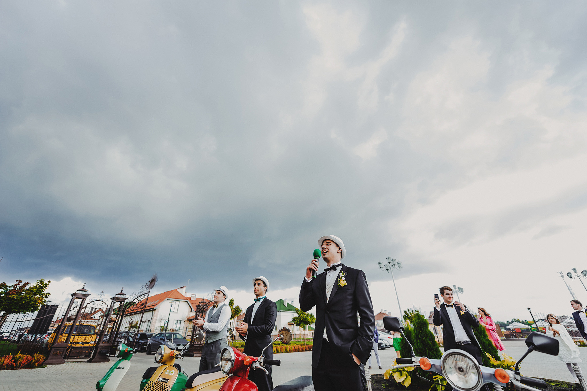 VICTORIA + VICTOR | CLASSY AND ELEGANT WEDDING. HOME