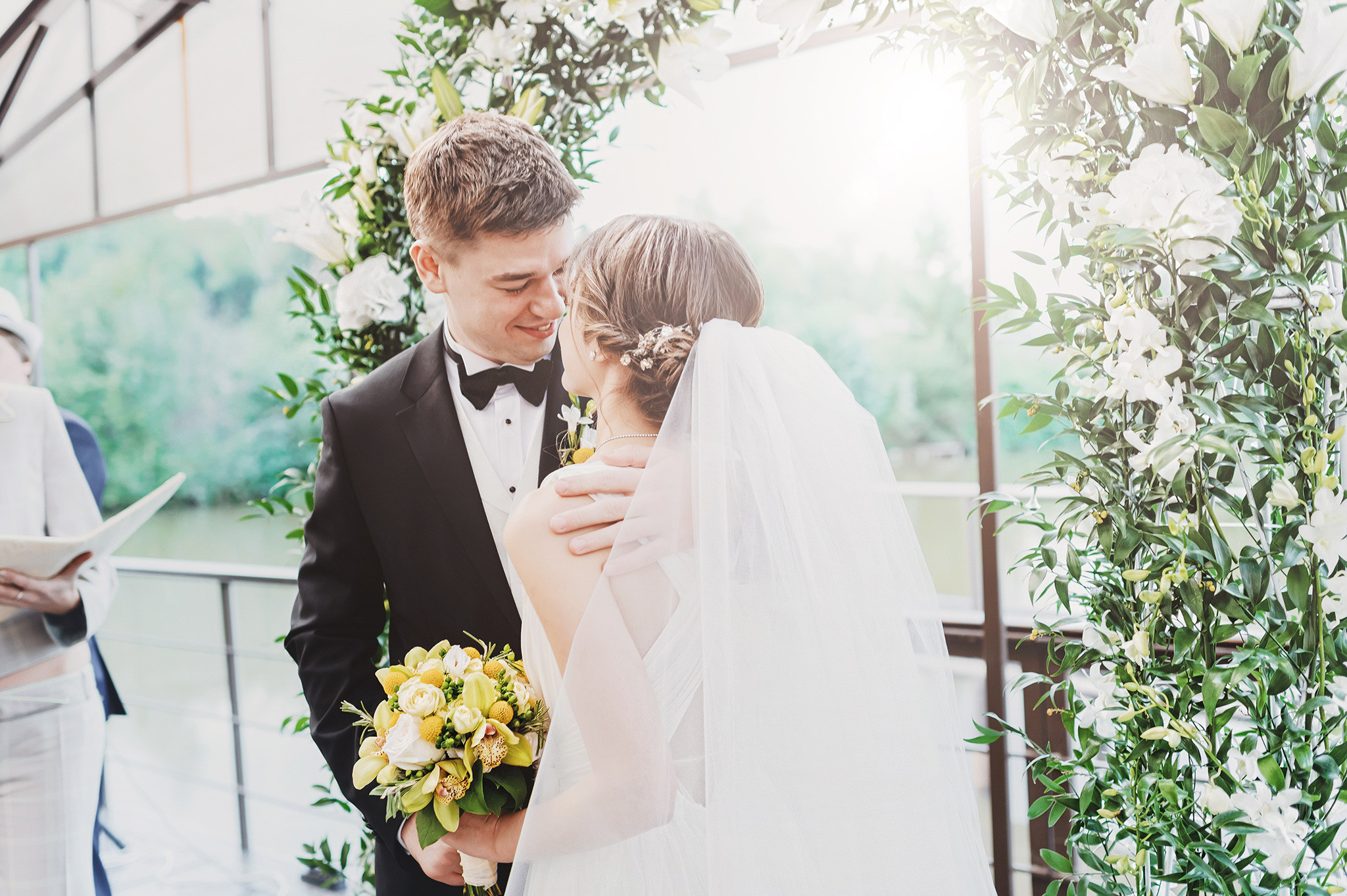 VICTORIA + VICTOR | CLASSY AND ELEGANT WEDDING. HOME