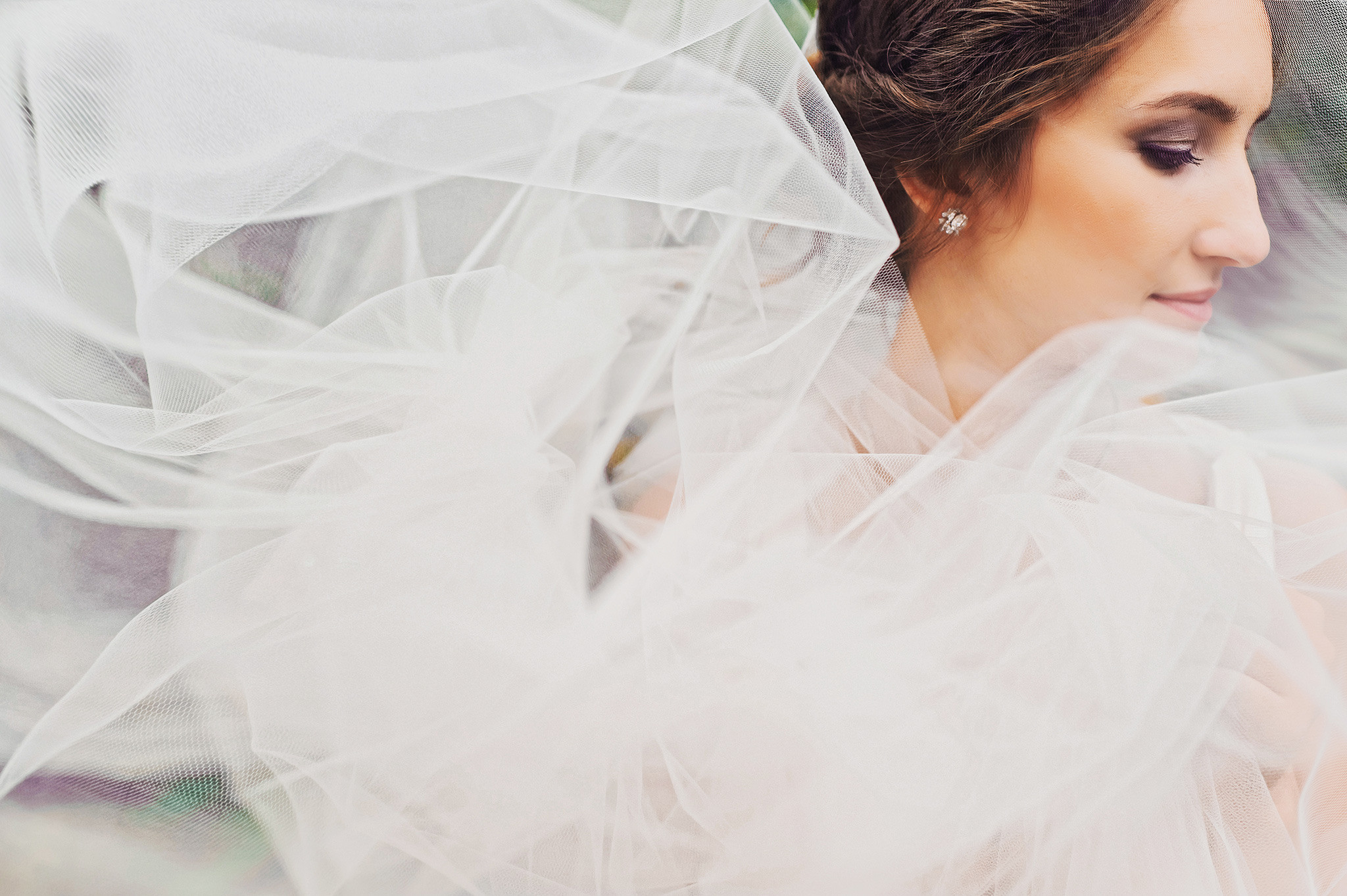 VICTORIA + VICTOR | CLASSY AND ELEGANT WEDDING. HOME