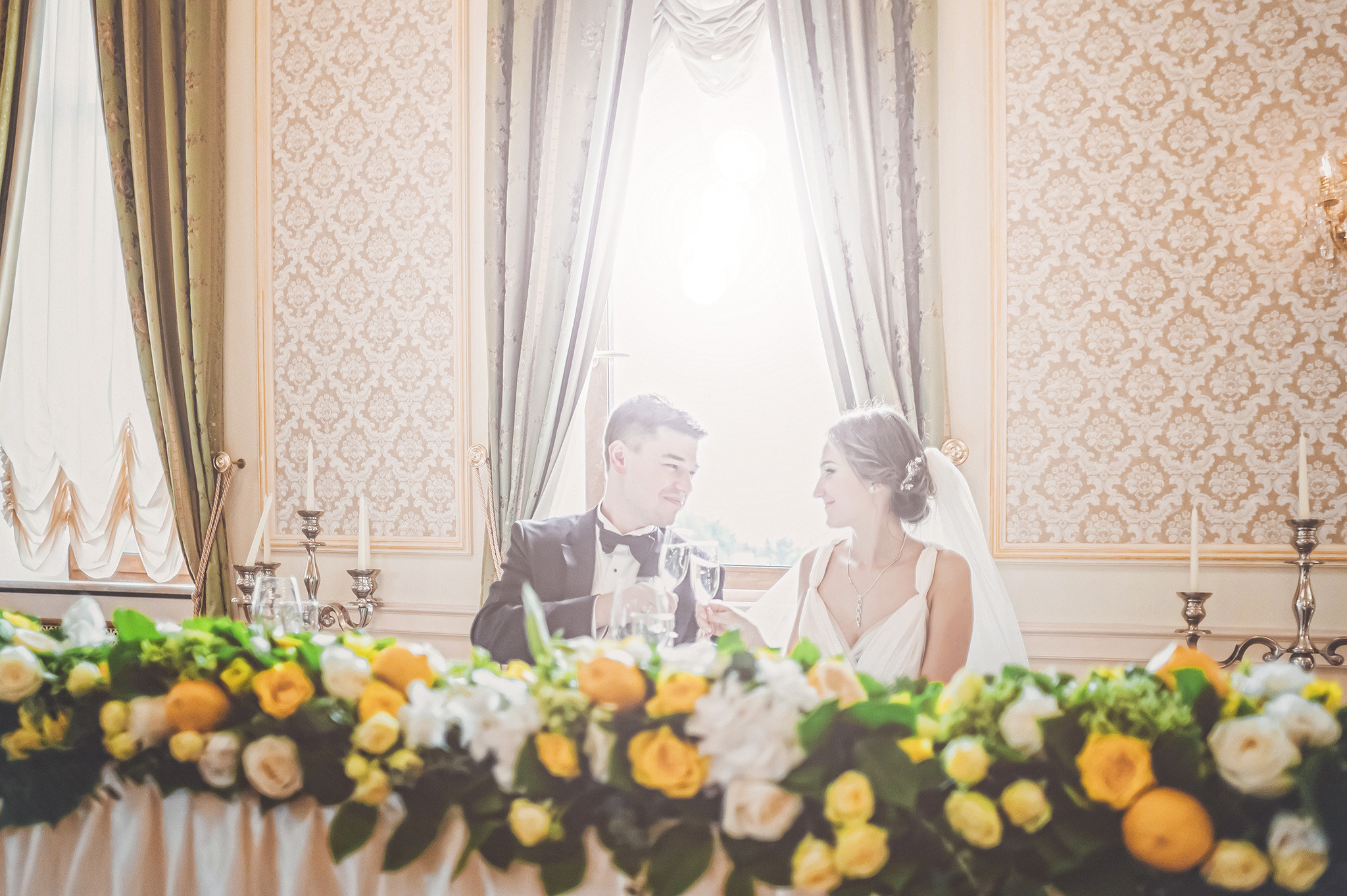 VICTORIA + VICTOR | CLASSY AND ELEGANT WEDDING. HOME
