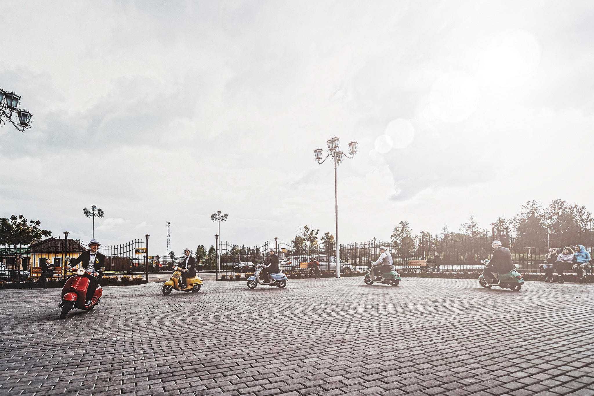 VICTORIA + VICTOR | CLASSY AND ELEGANT WEDDING. HOME