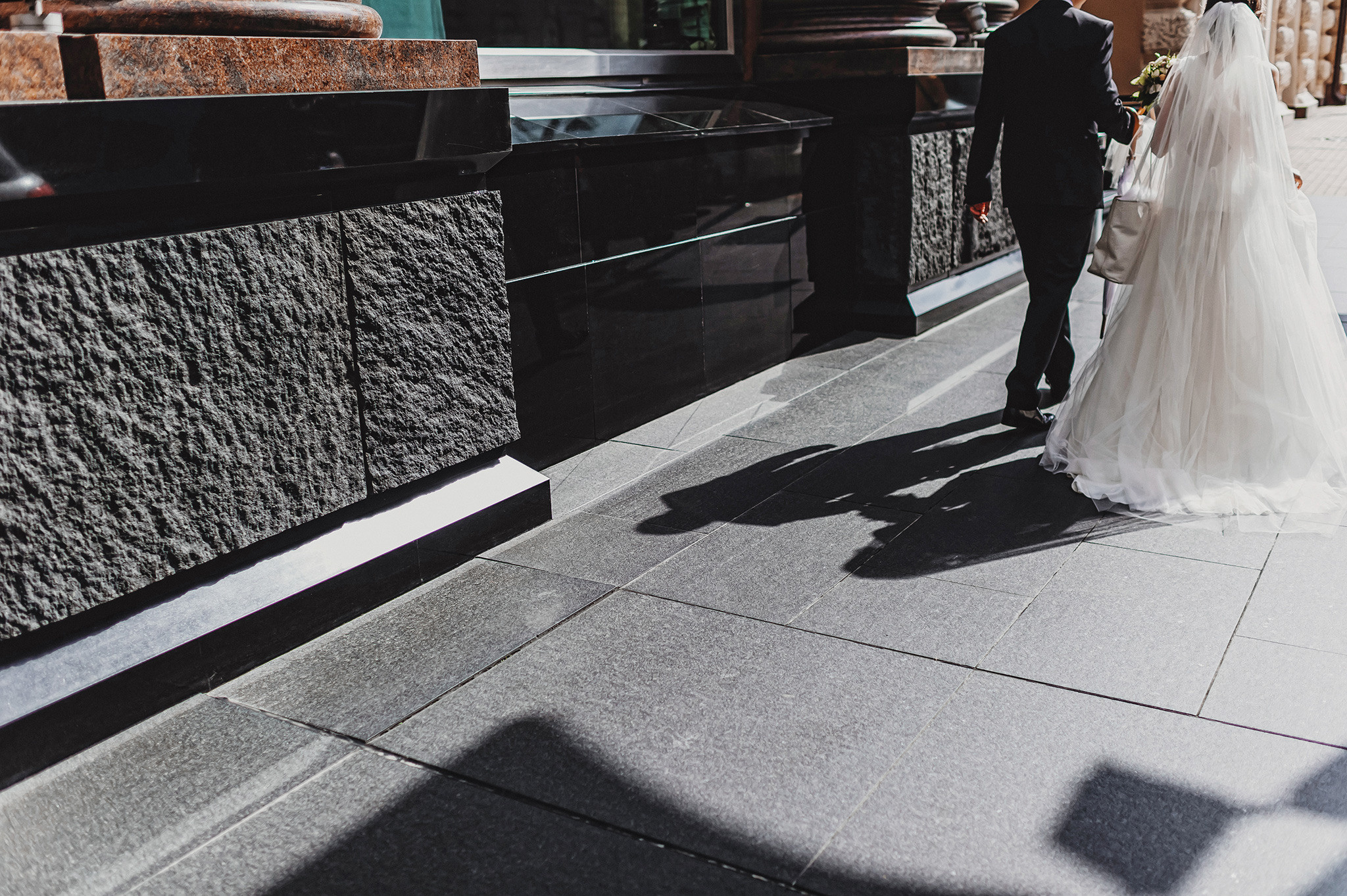 VICTORIA + VICTOR | CLASSY AND ELEGANT WEDDING. HOME