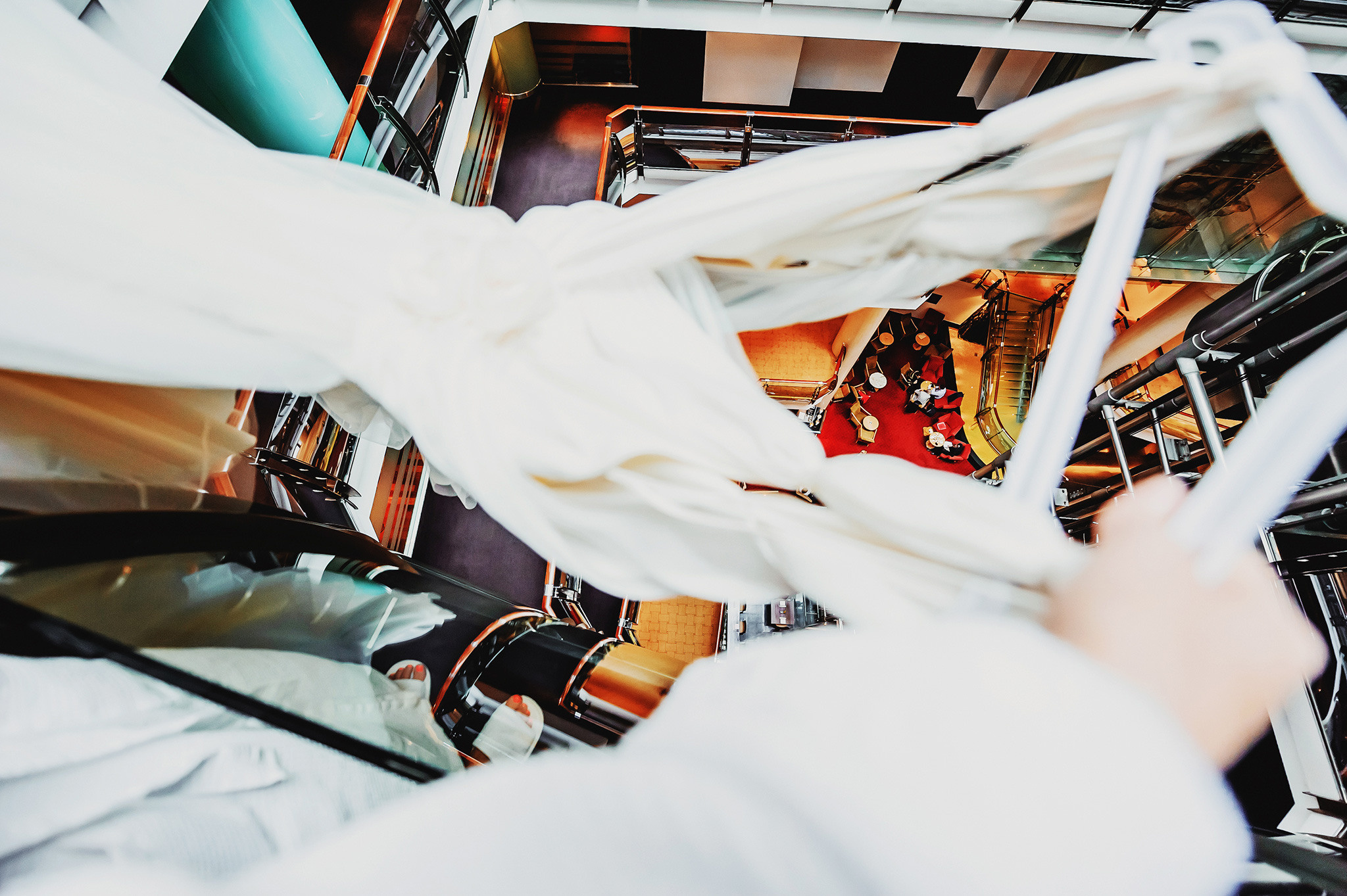 VICTORIA + VICTOR | CLASSY AND ELEGANT WEDDING. HOME