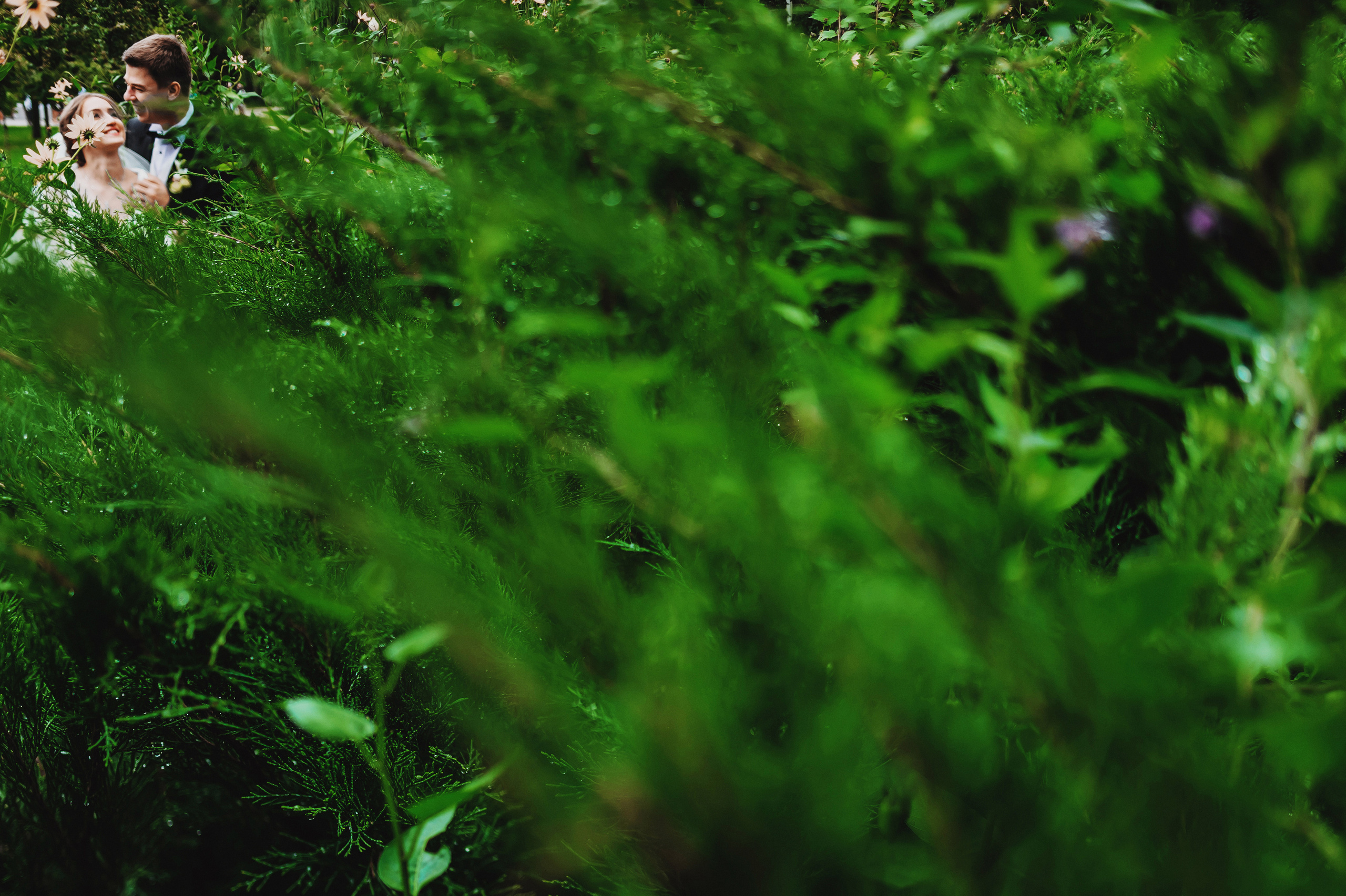 VICTORIA + VICTOR | CLASSY AND ELEGANT WEDDING. HOME