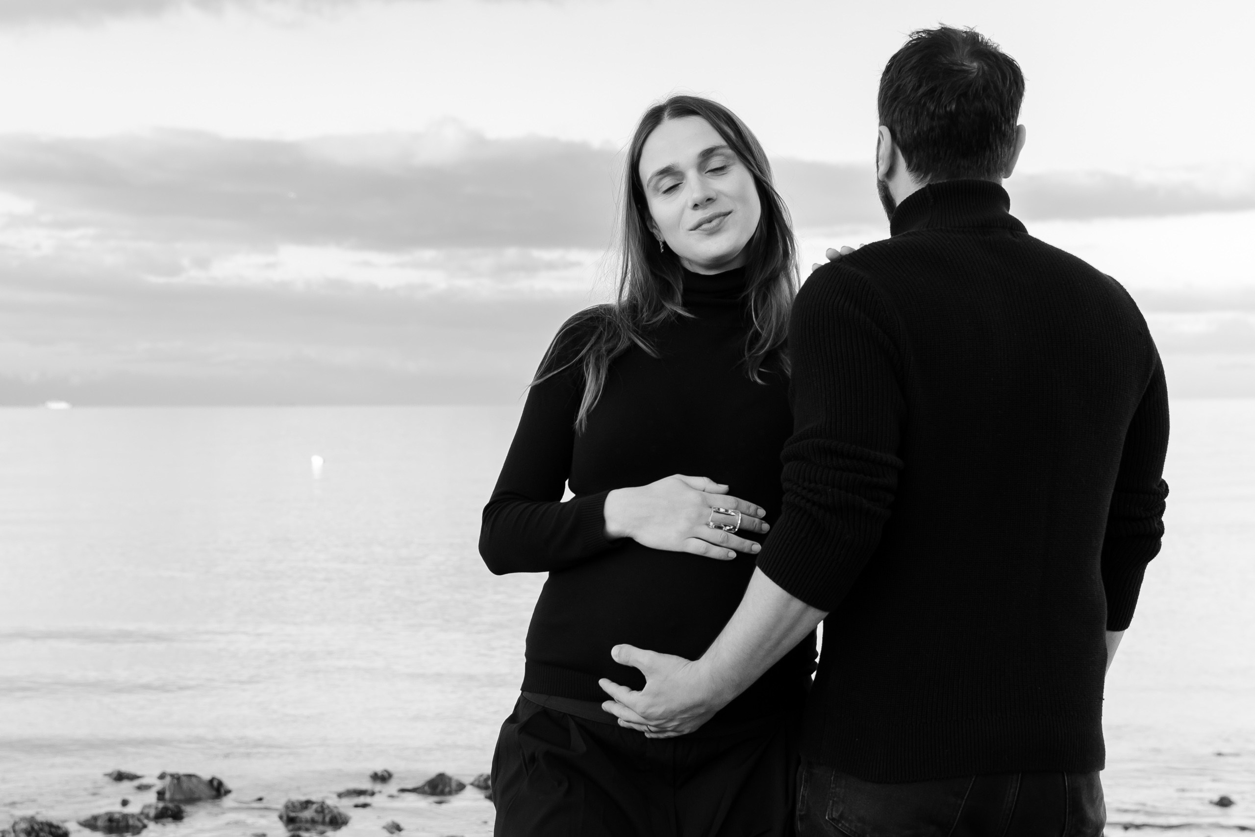 Luxury pregnancy photo shoot in Istanbul. MARIA VALUEVA Photographer in Nice, Cannes, Monaco, France, Europe, Istanbul, Turkey