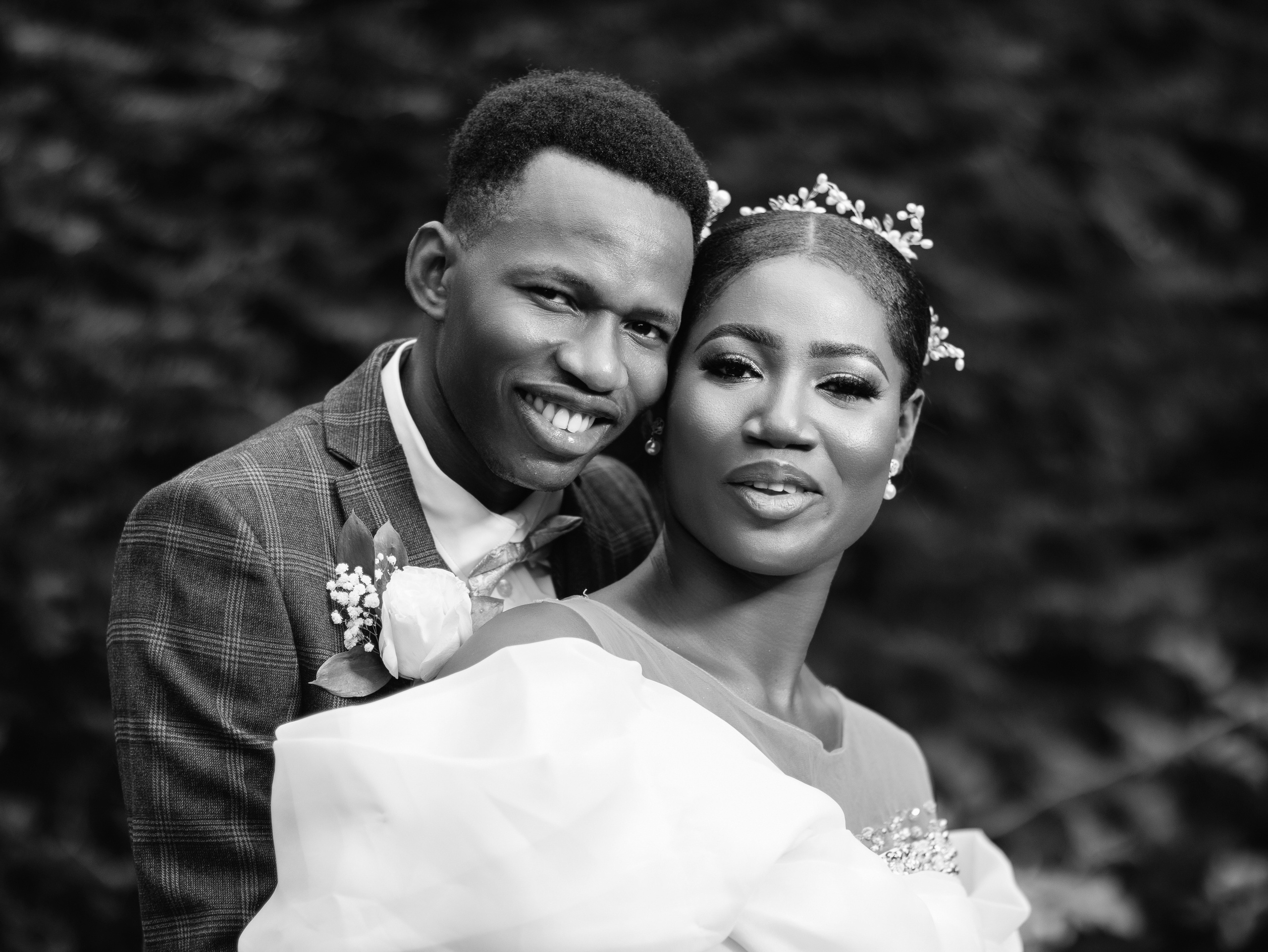 Review. Sam Jobi Media