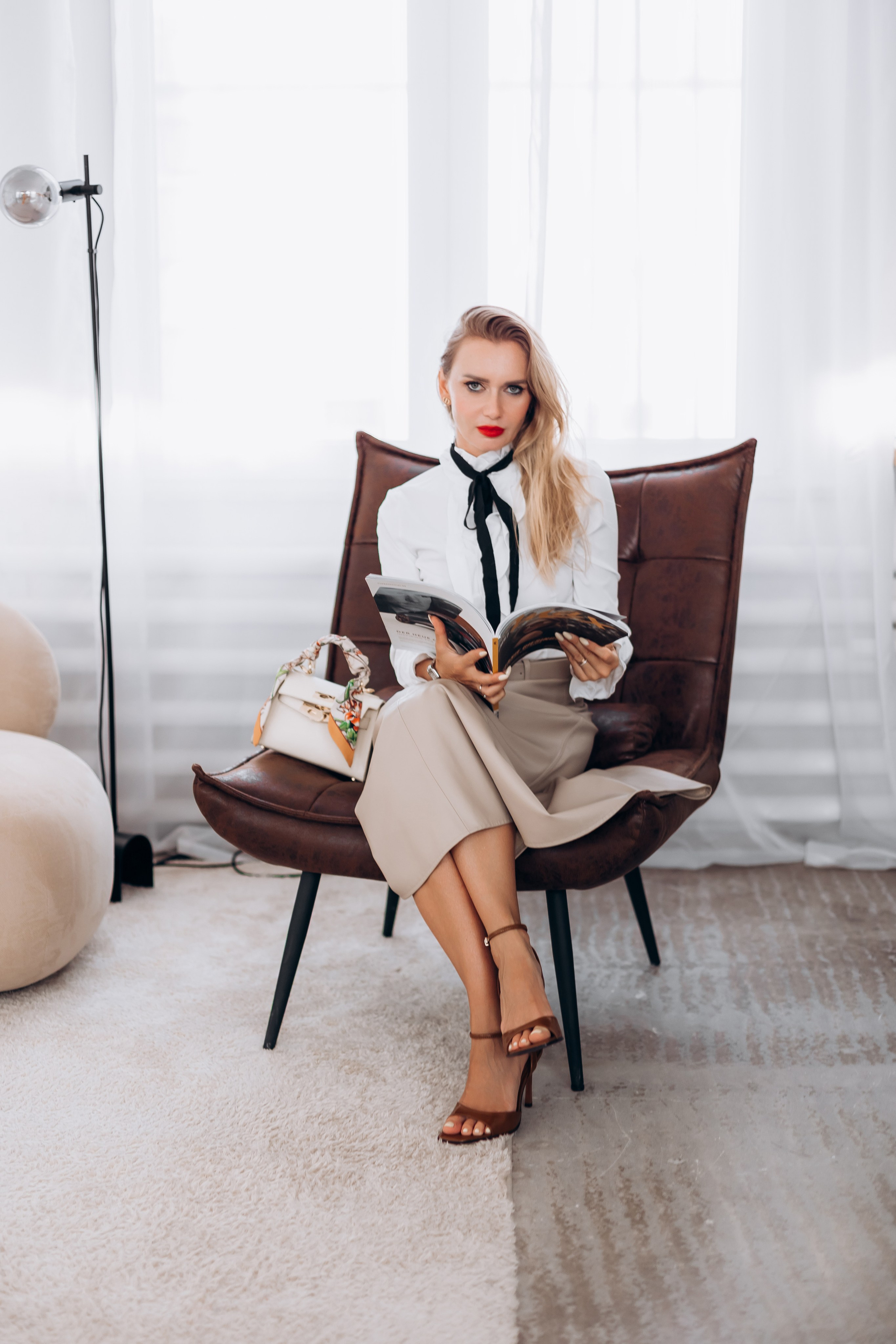 Anastasia (business portrait). Wedding and Family Photograph