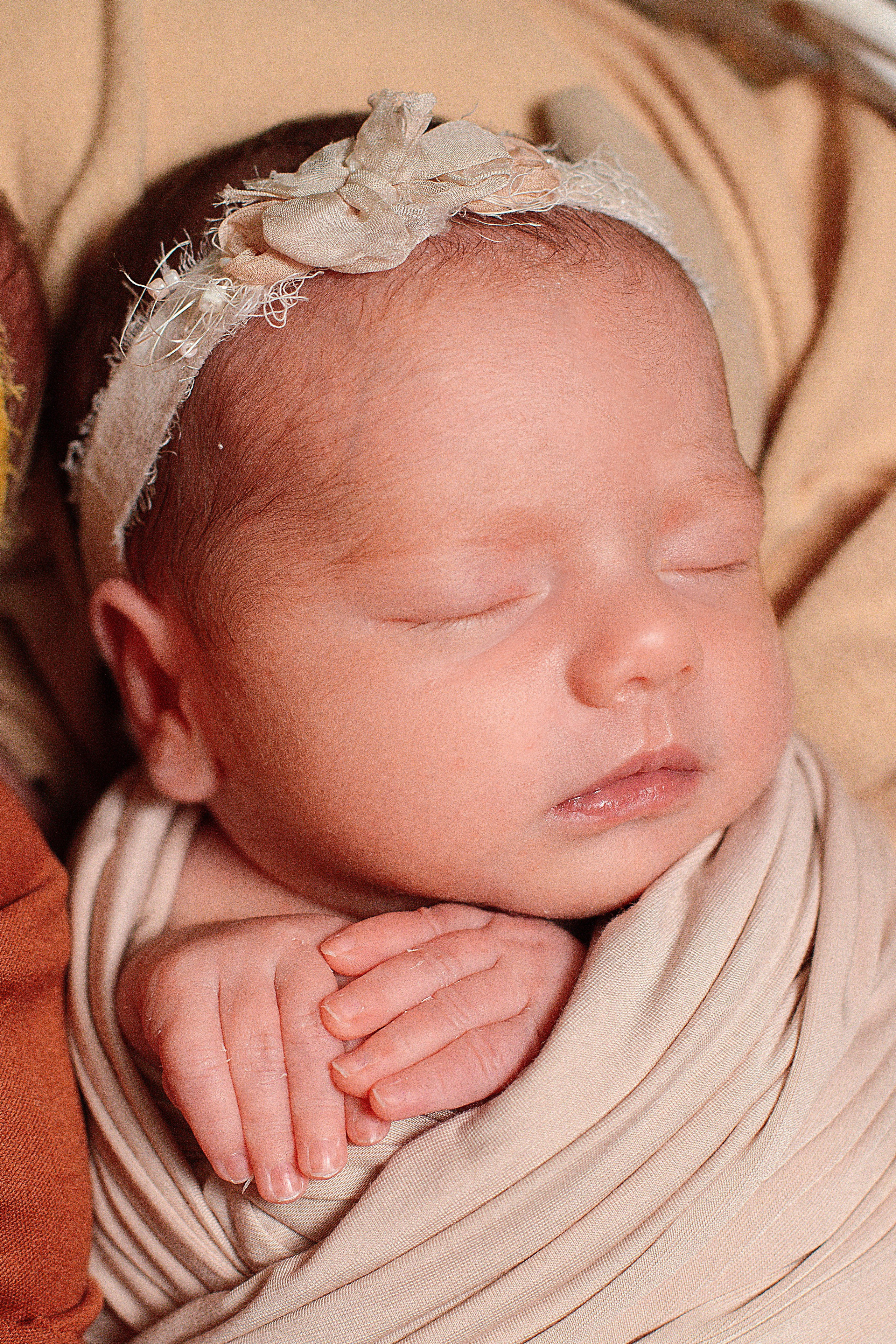 Newborn классическая. Детский и семейный фотограф в г. Бельцы