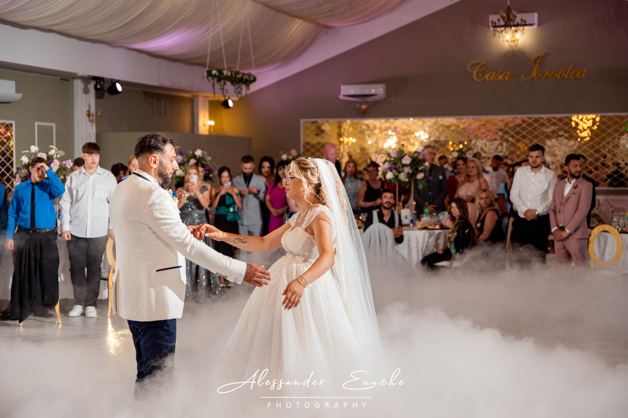 Robert & Ana Maria. Fotograf prin #Piatraneamt-Alessander Enache