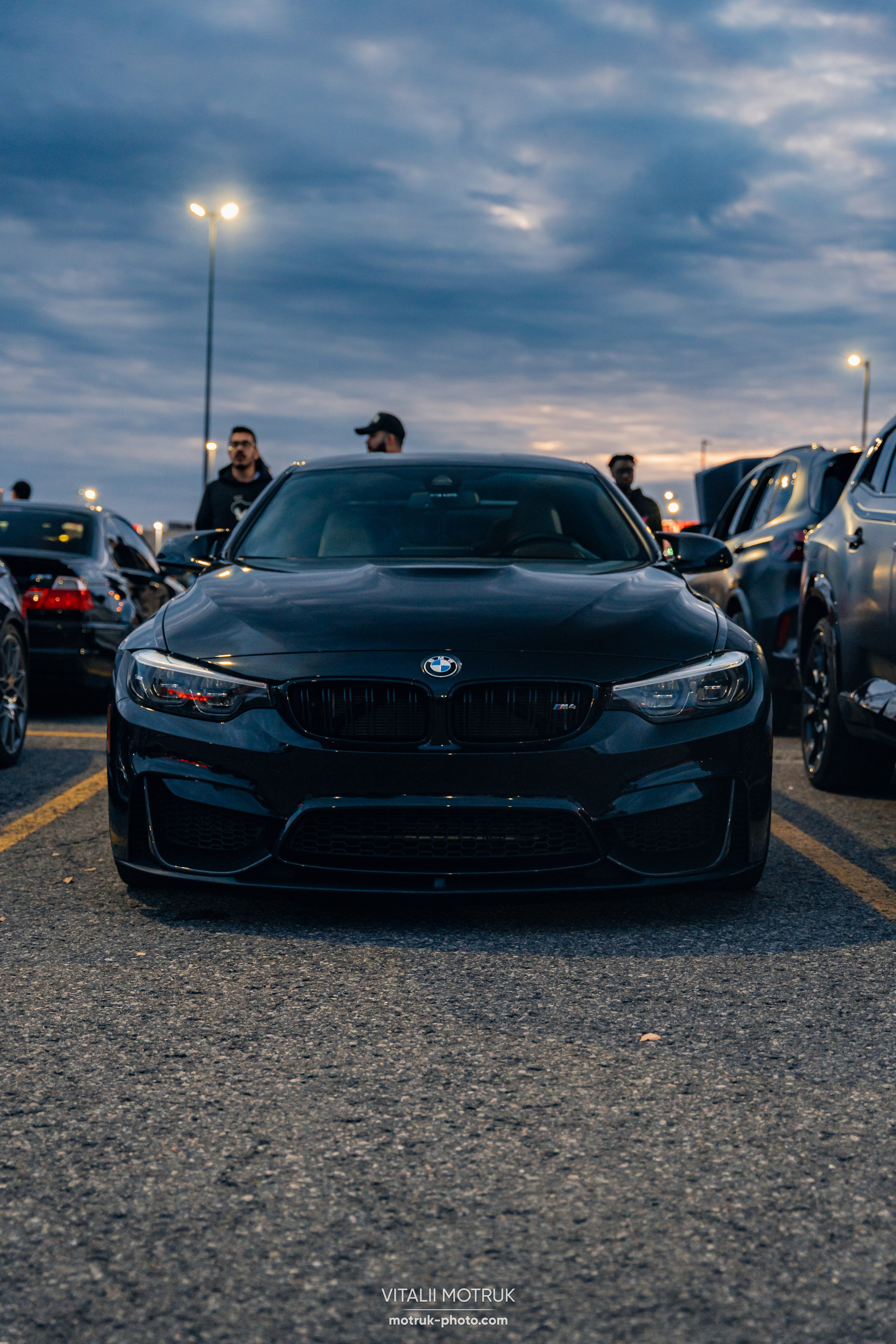 Car meet: 514 bimmers. Photographe de voitures à Paris — Vitalii Motruk