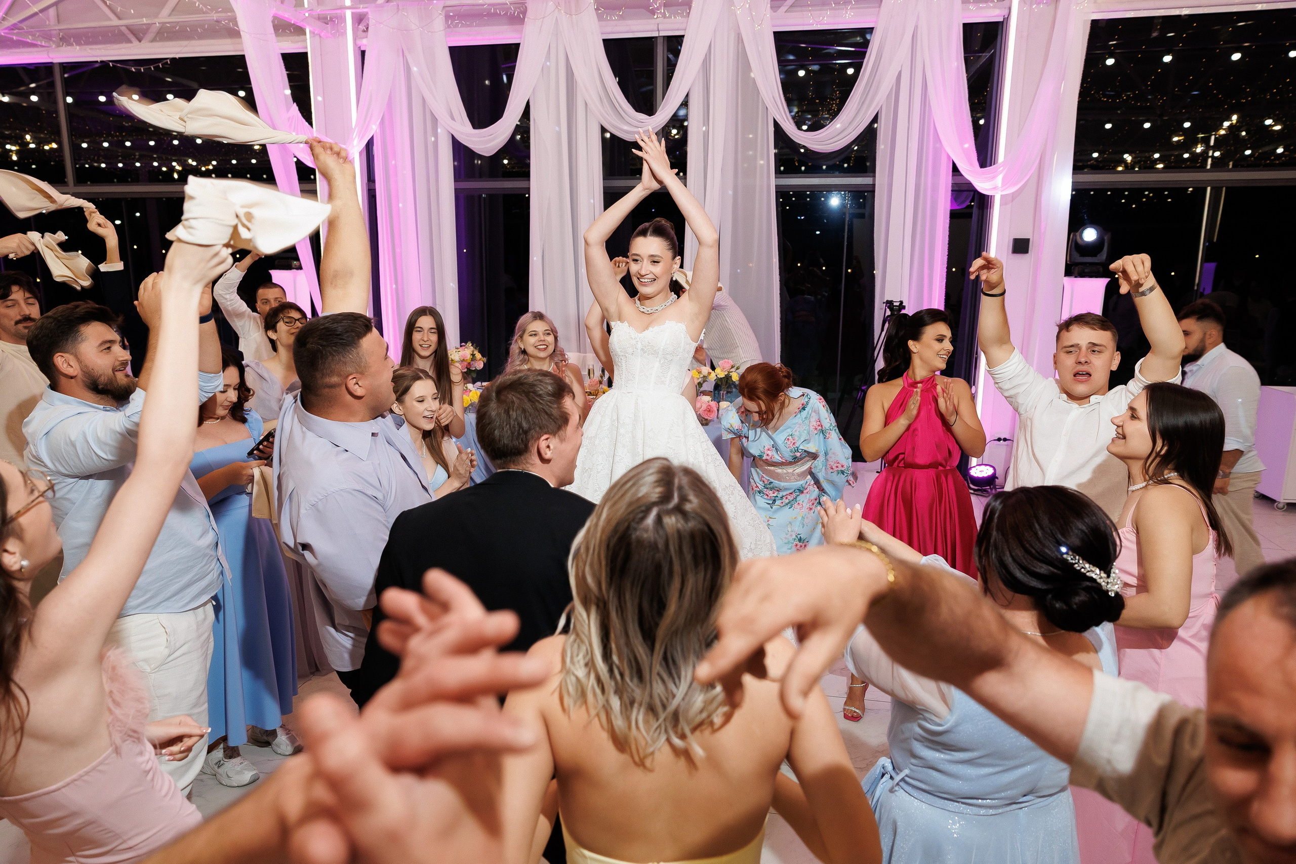 Florin & Corina — Complexul Turistic Costesti — Wedding Day. Servicii Foto și Video 067188353