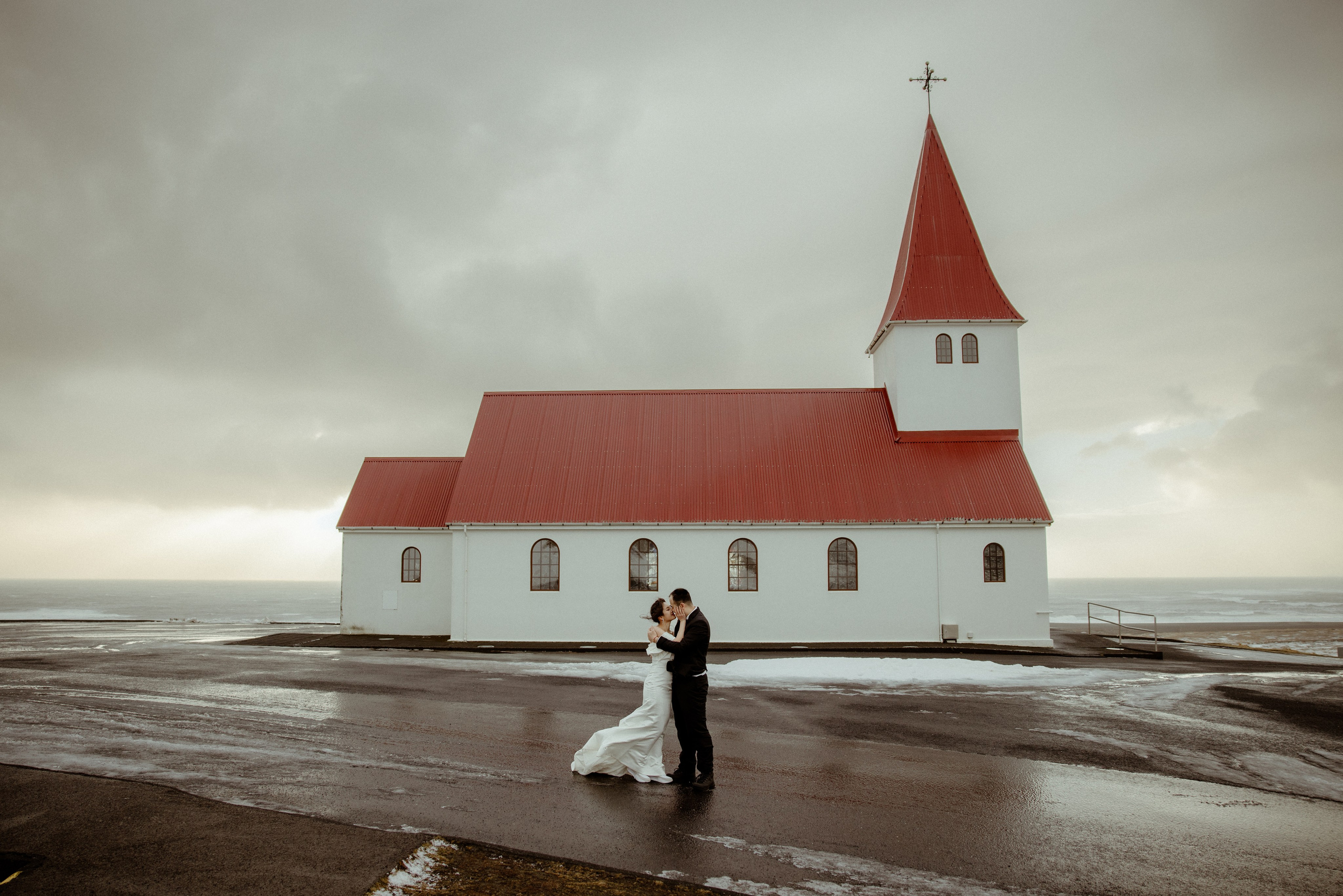 Zhou+Nan | 2 days elopement in Iceland. Iceland elopement photo and video | Nikolaichik Photo