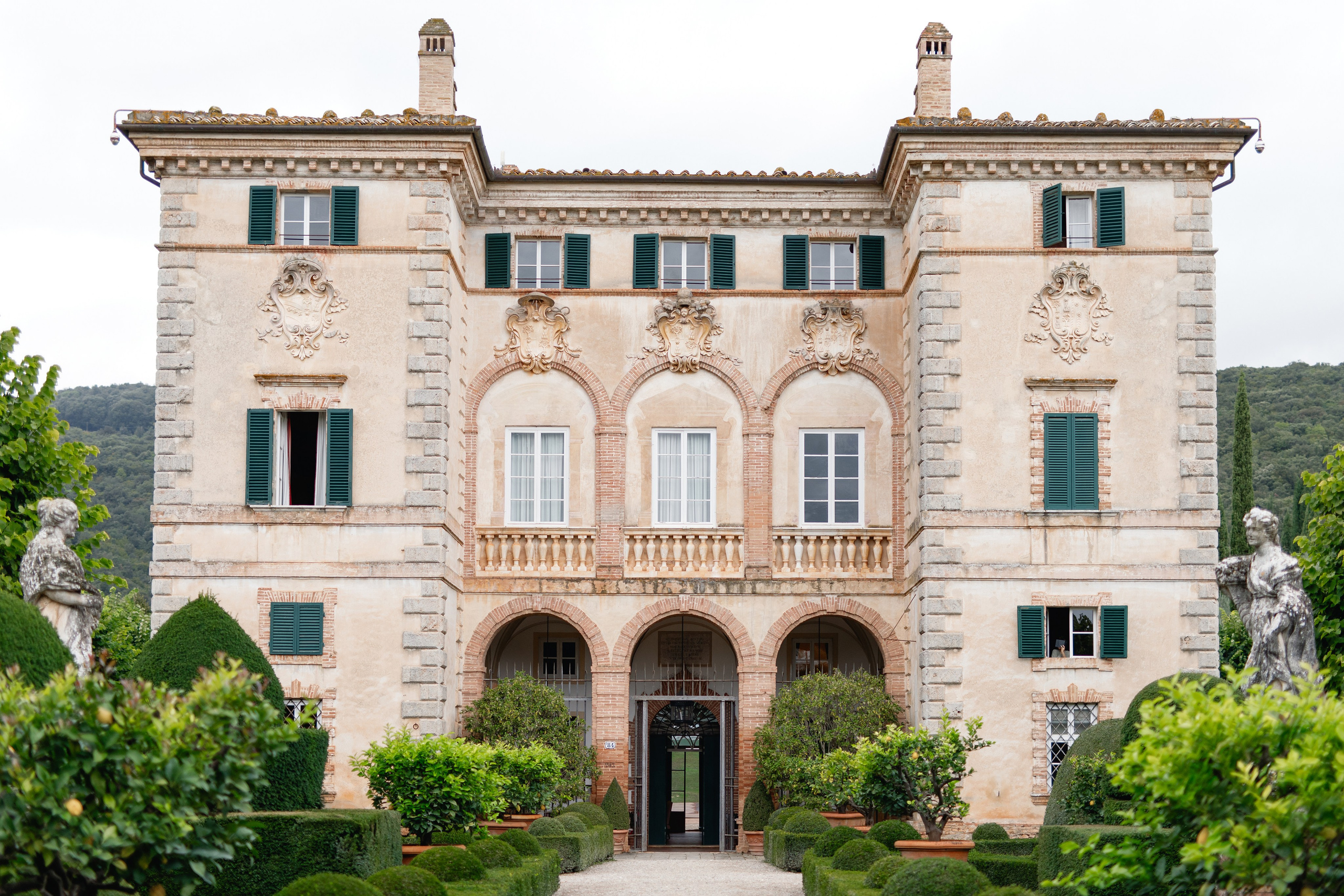 Wedding Photographer Rome Tuscany Como Sicily Puglia Amalfy Italy- Oksana Savenchuk