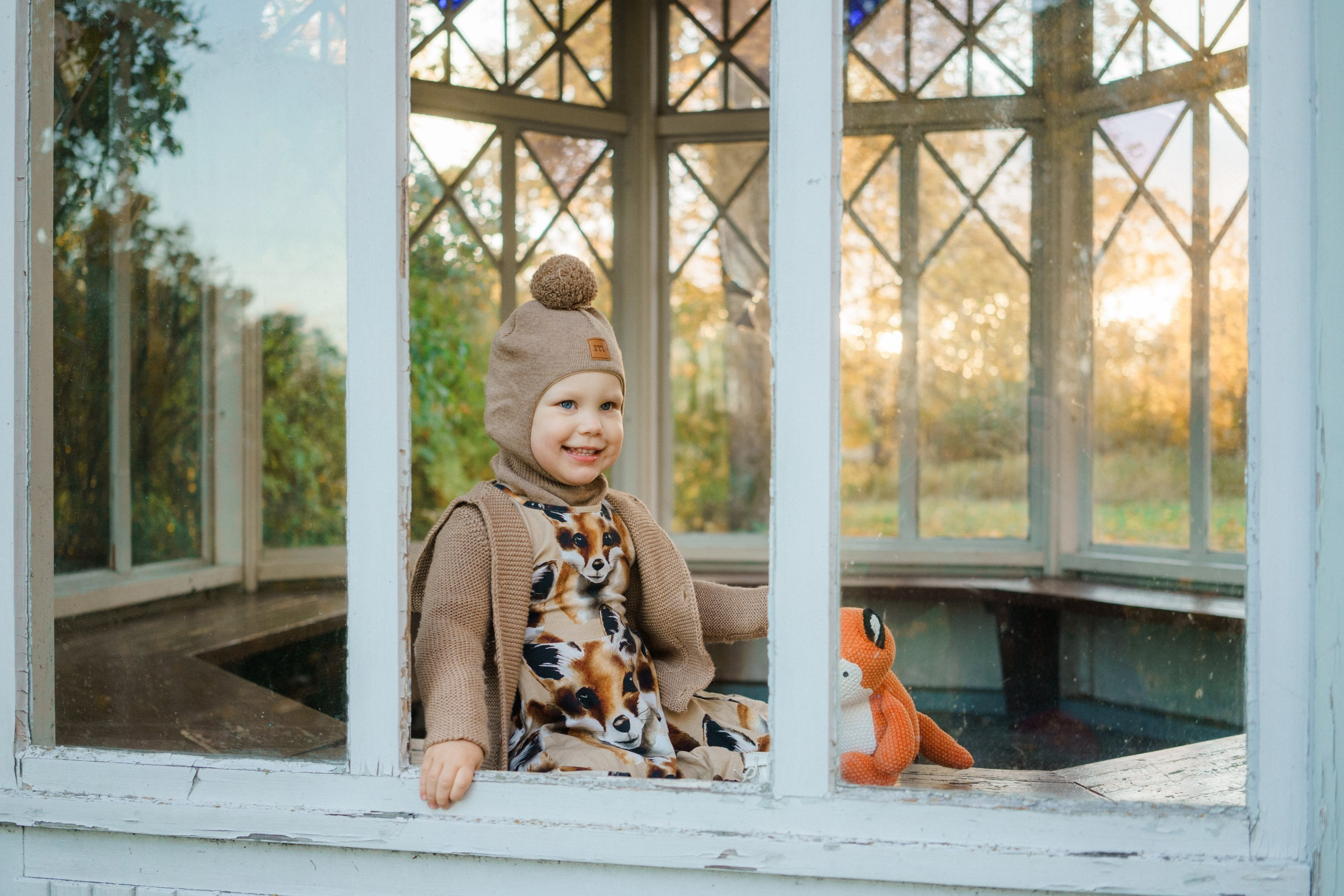 Lapsikuvaus Tuomarinkylän kartanon pihapiirissä