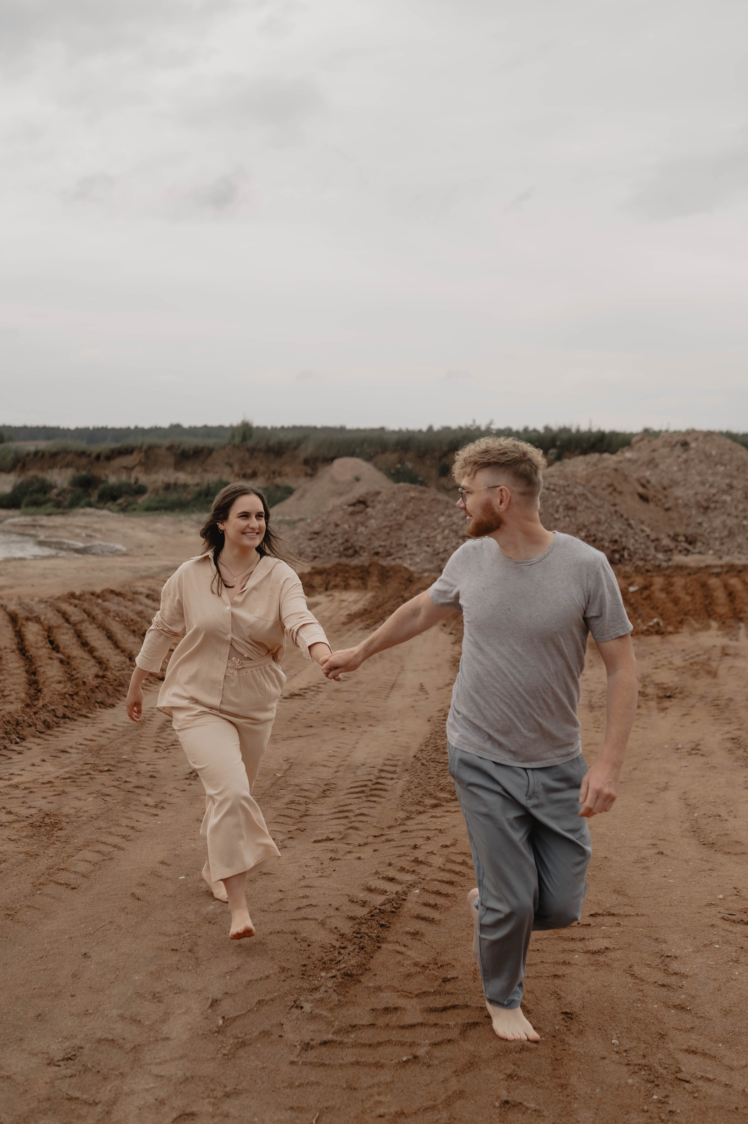 Rain & Sun | Love Story in Wolframs-Eschenbach. Фотограф в Нюрнберге Ирина Менерт из Ансбаха