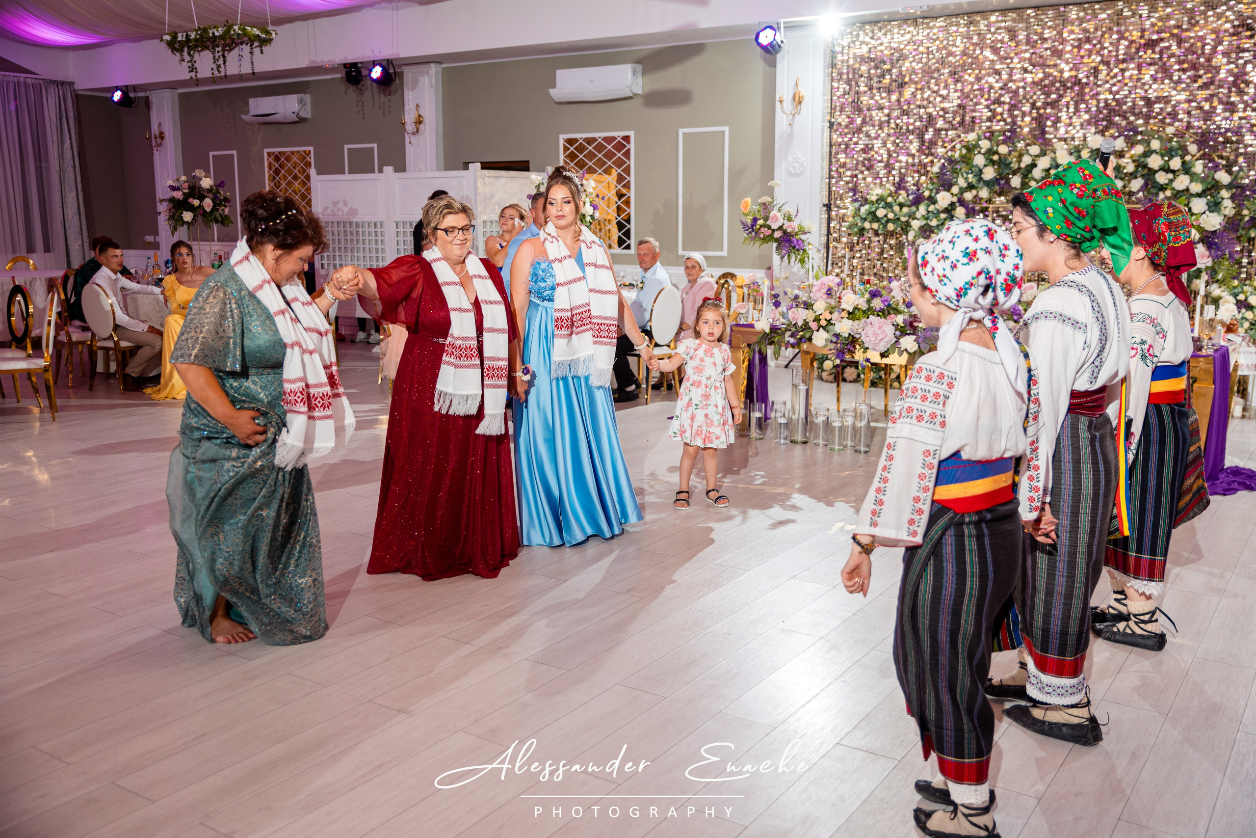 Robert & Ana Maria. Fotograf prin #Piatraneamt-Alessander Enache