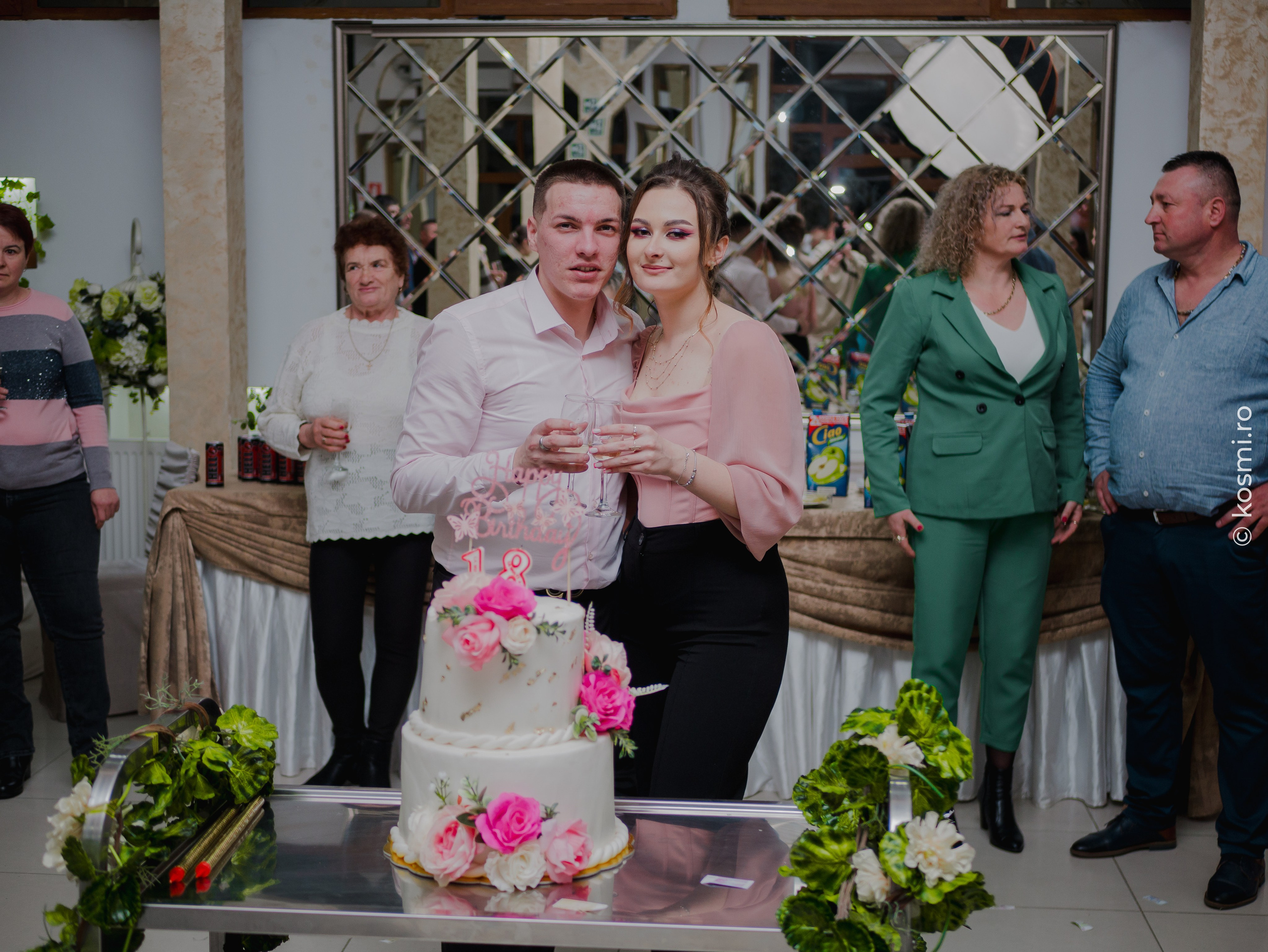 Majorat Andreea. Kosmi