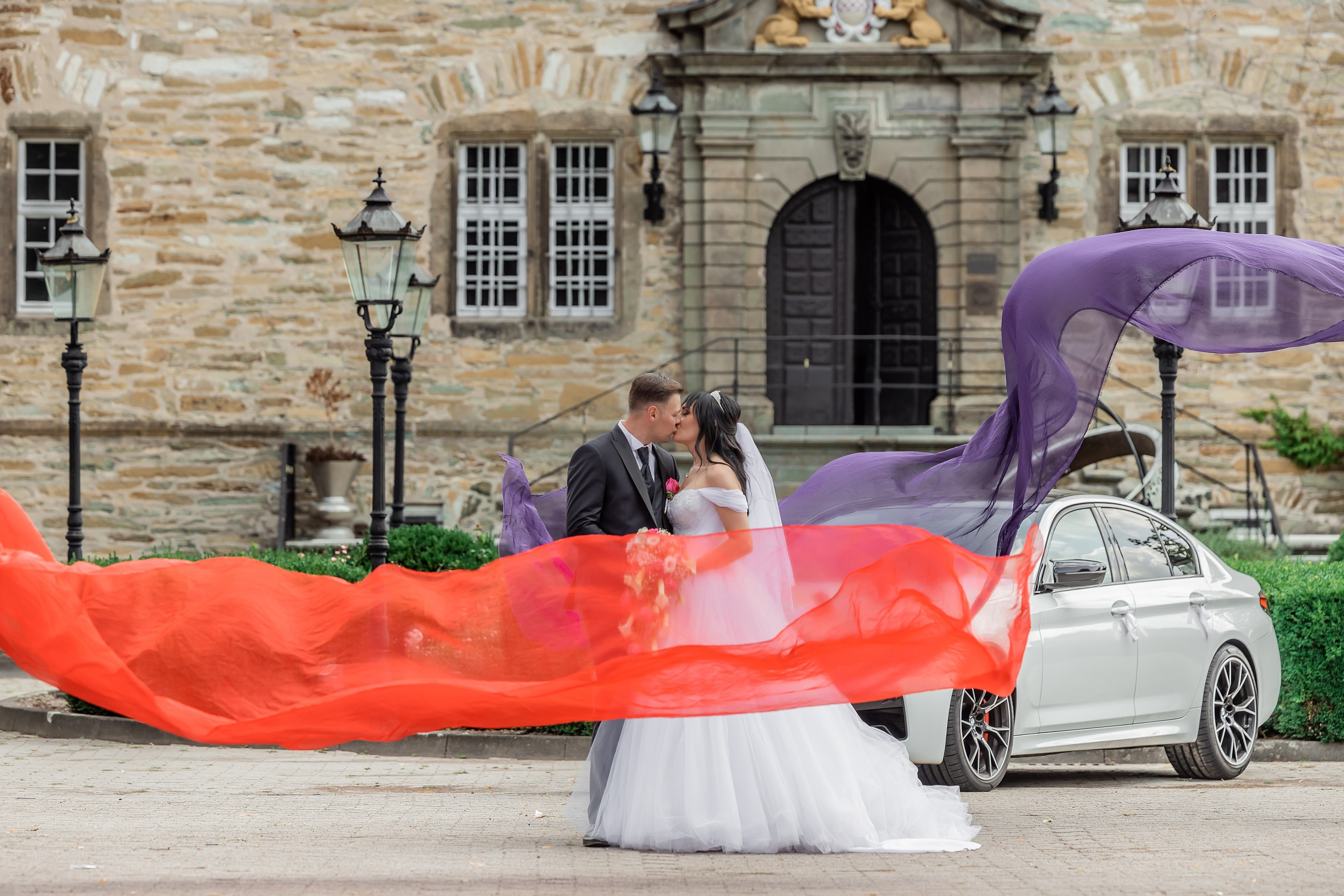 Hochzeitsfotograf Deutschland – Emotionale Fotos. Fotograf Sergej Nevelskij in Dortmund — Emotionale Hochzeitsfilme, Immobilienaufnahmen & individuelle Fotobücher