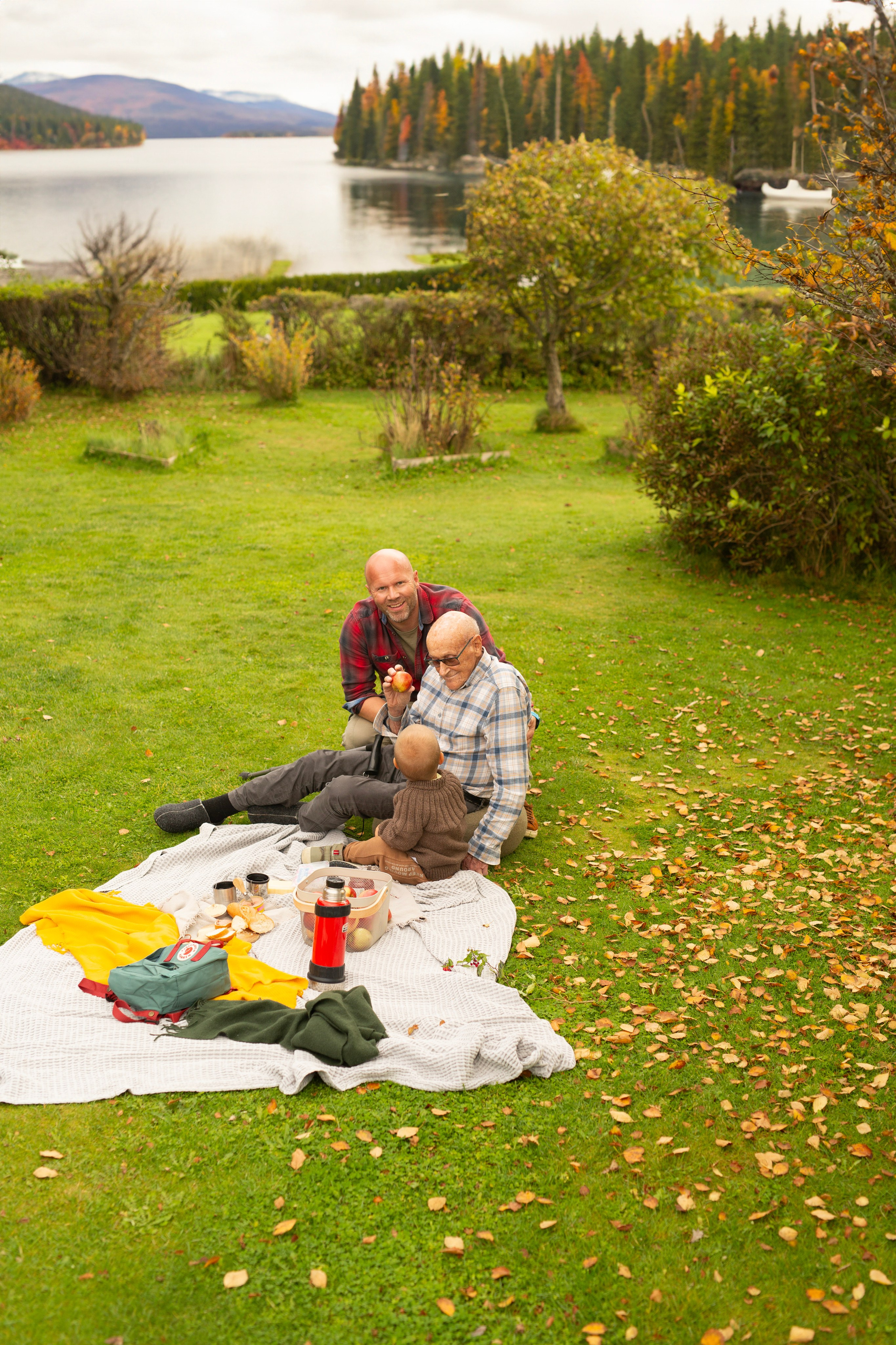 Piknick. Family and real state photographer in Haugesund Dina Vikra
