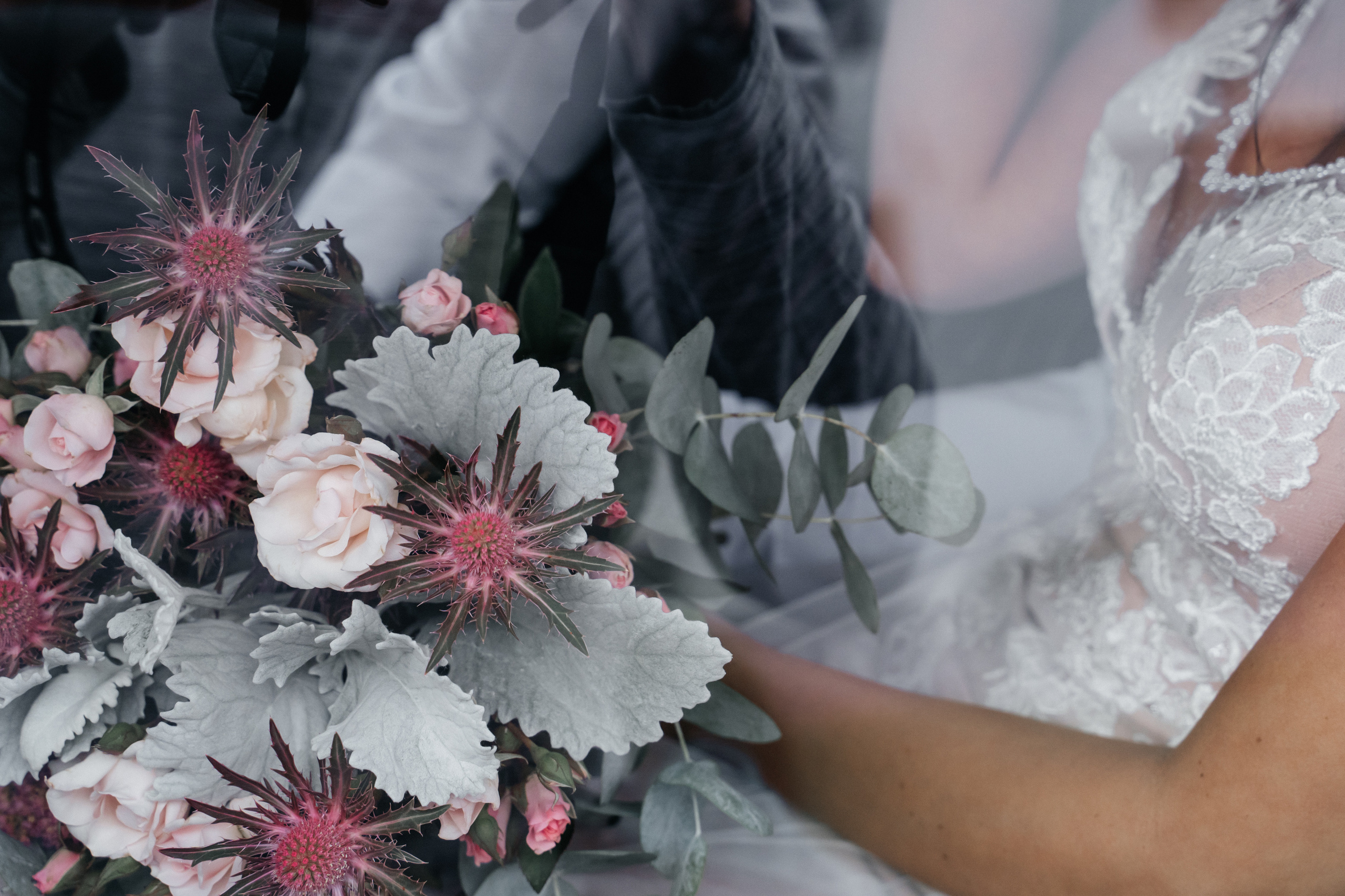 K & A im Schloss Auel. Hochzeitsfotograf für Moers, Niederrhein, Düsseldorf, NRW und Deutschland